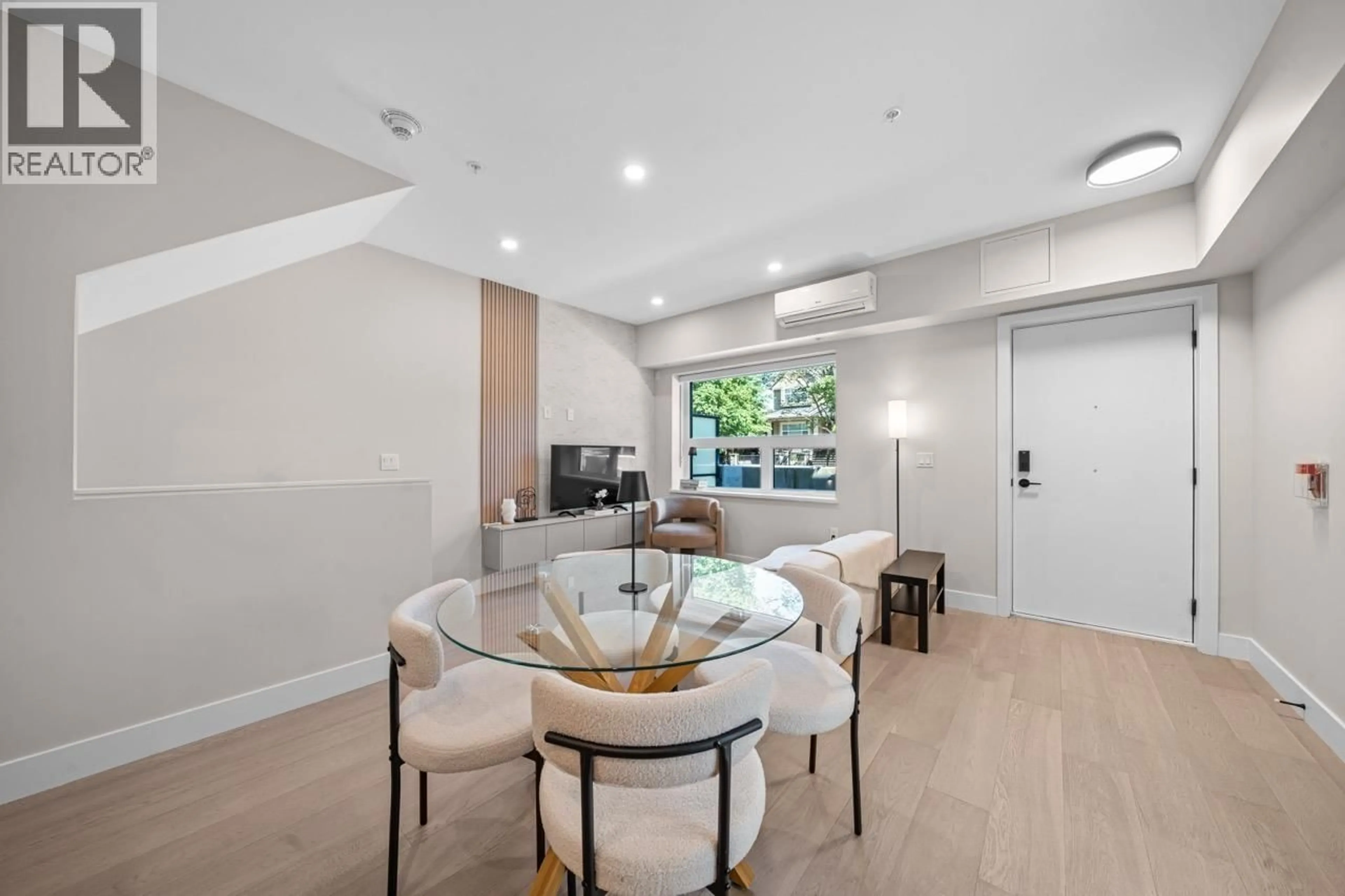 Unknown for 130 WOODSTOCK AVENUE, Vancouver British Columbia V5Y0P4