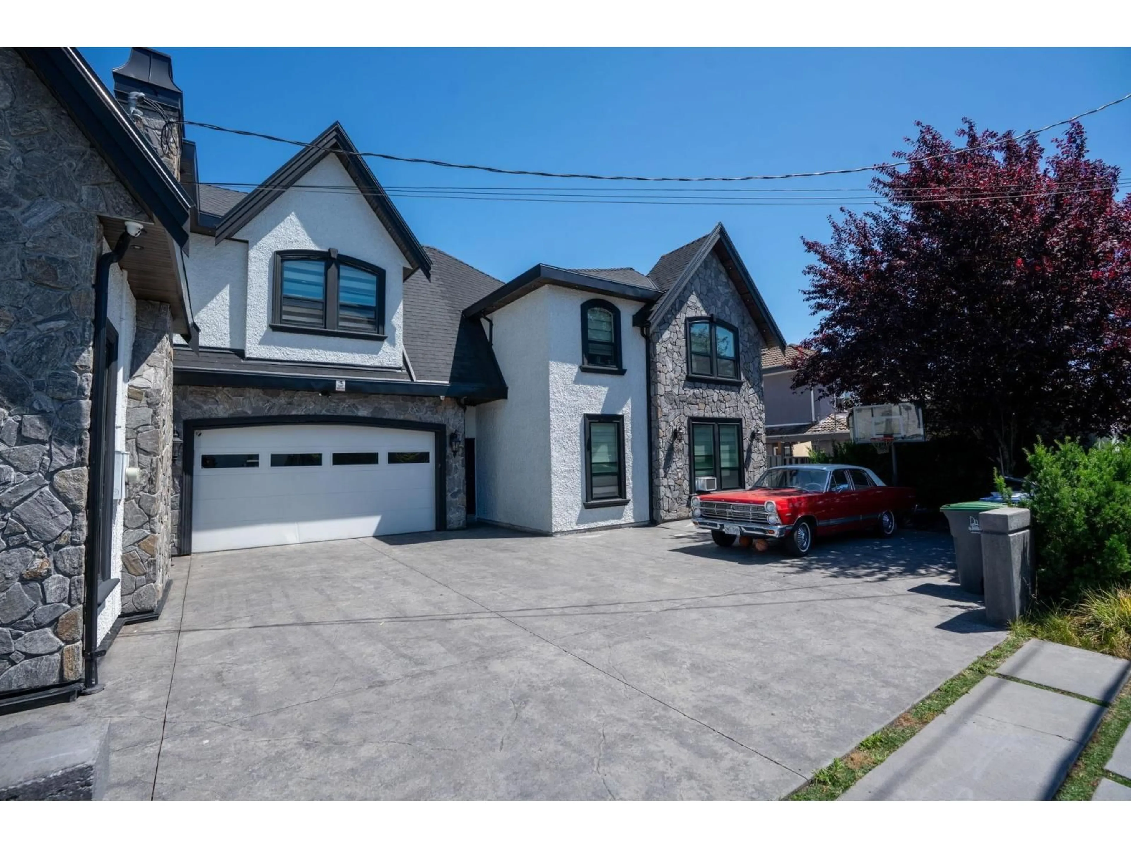 Unknown for 8866 134B STREET, Surrey British Columbia V3V5T4
