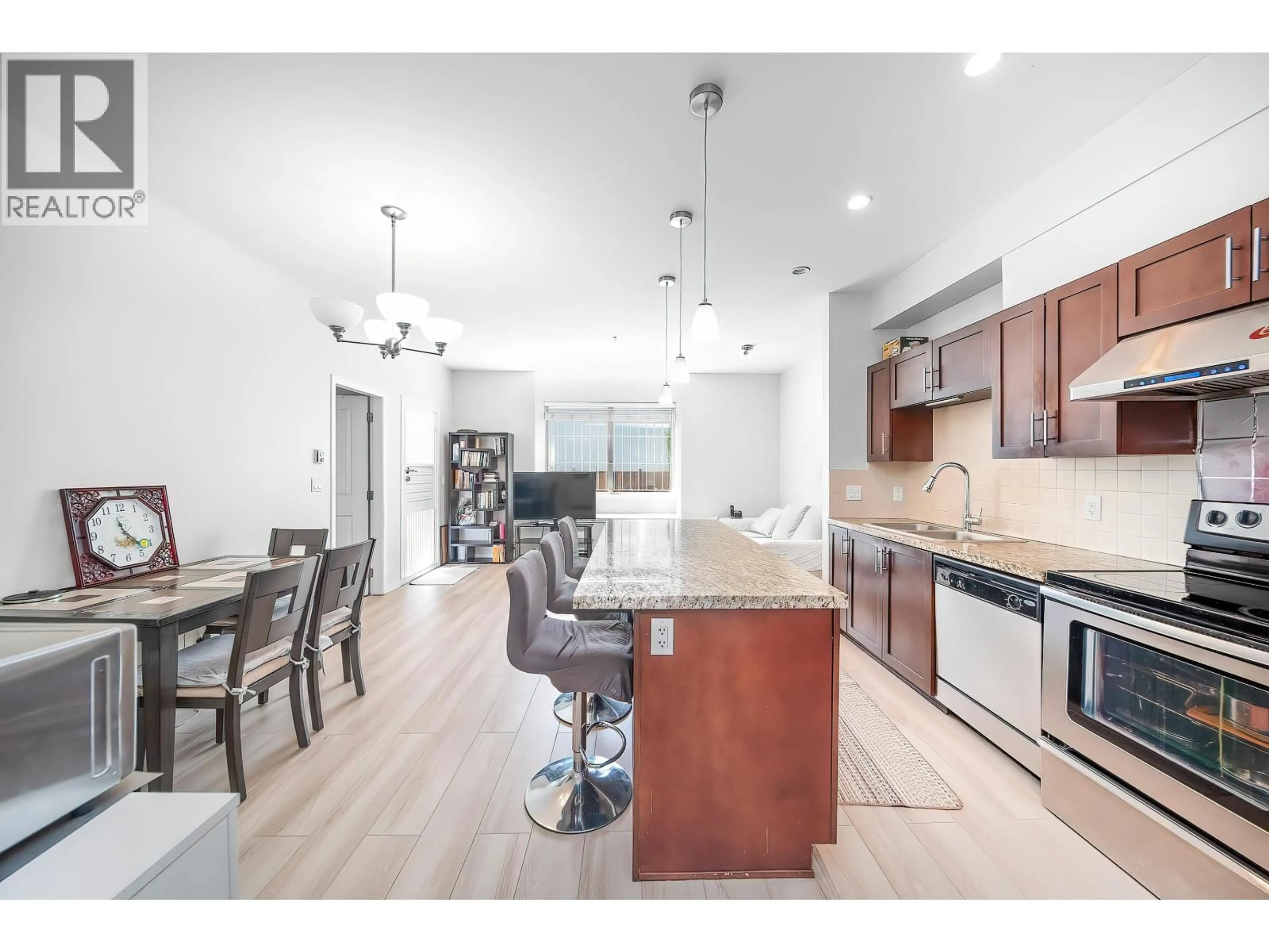 Open concept kitchen, unknown for 110 - 5000 IMPERIAL STREET, Burnaby British Columbia V5J1C8