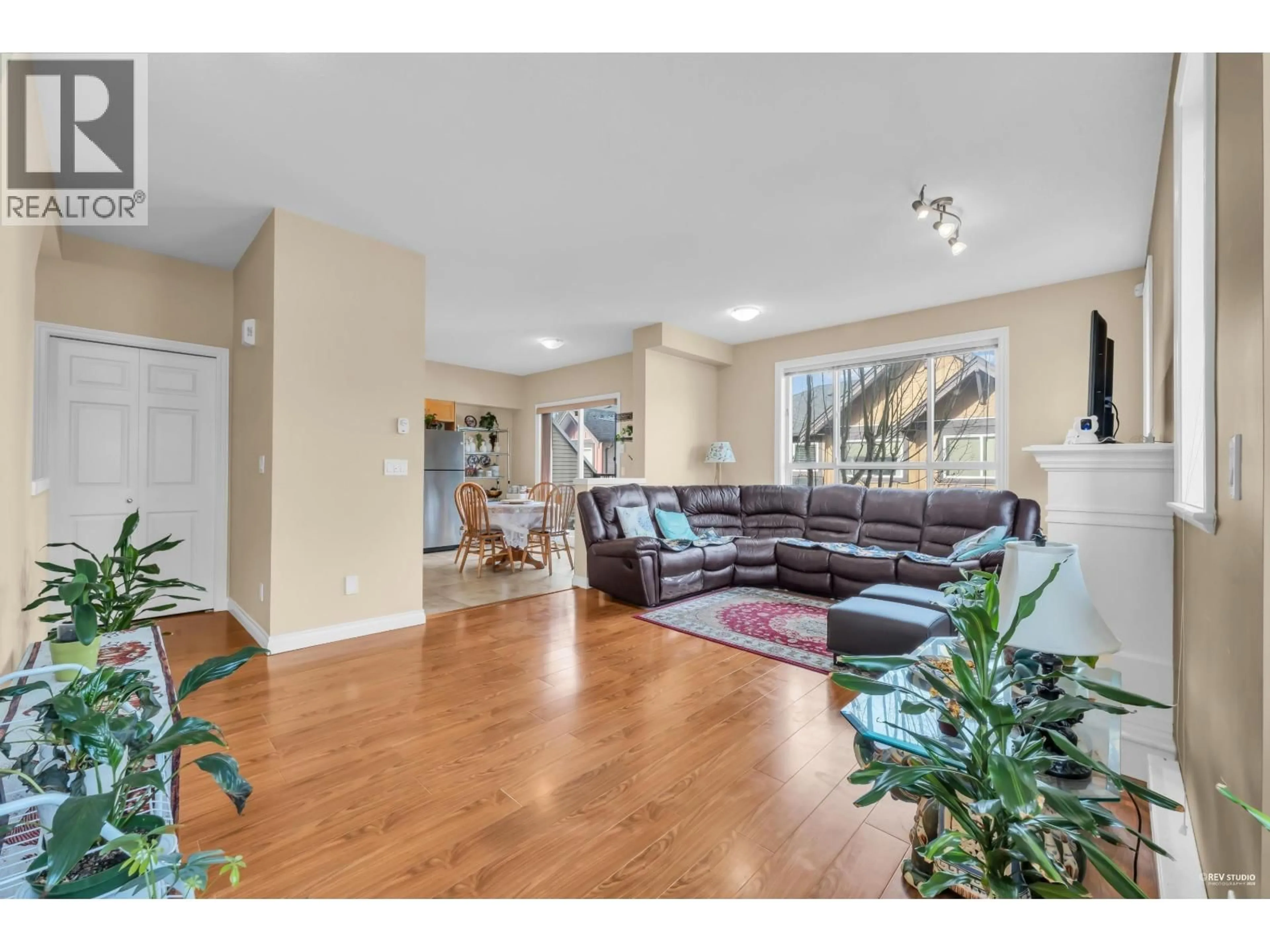 Living room with furniture, unknown for 26 - 11511 STEVESTON HIGHWAY, Richmond British Columbia V7A1N8