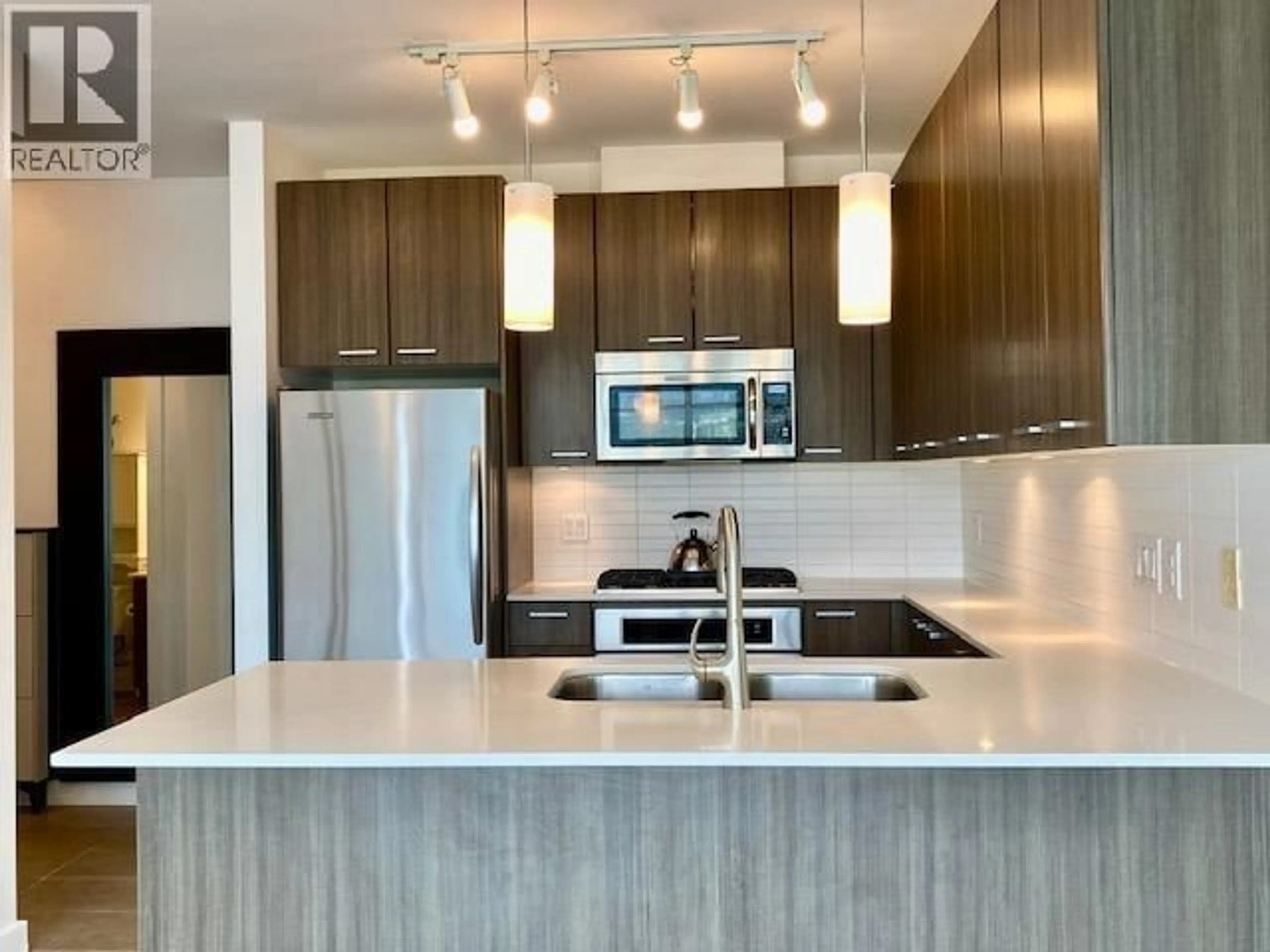 Open concept kitchen, unknown for 2701 - 2955 ATLANTIC AVENUE, Coquitlam British Columbia V3B0H9