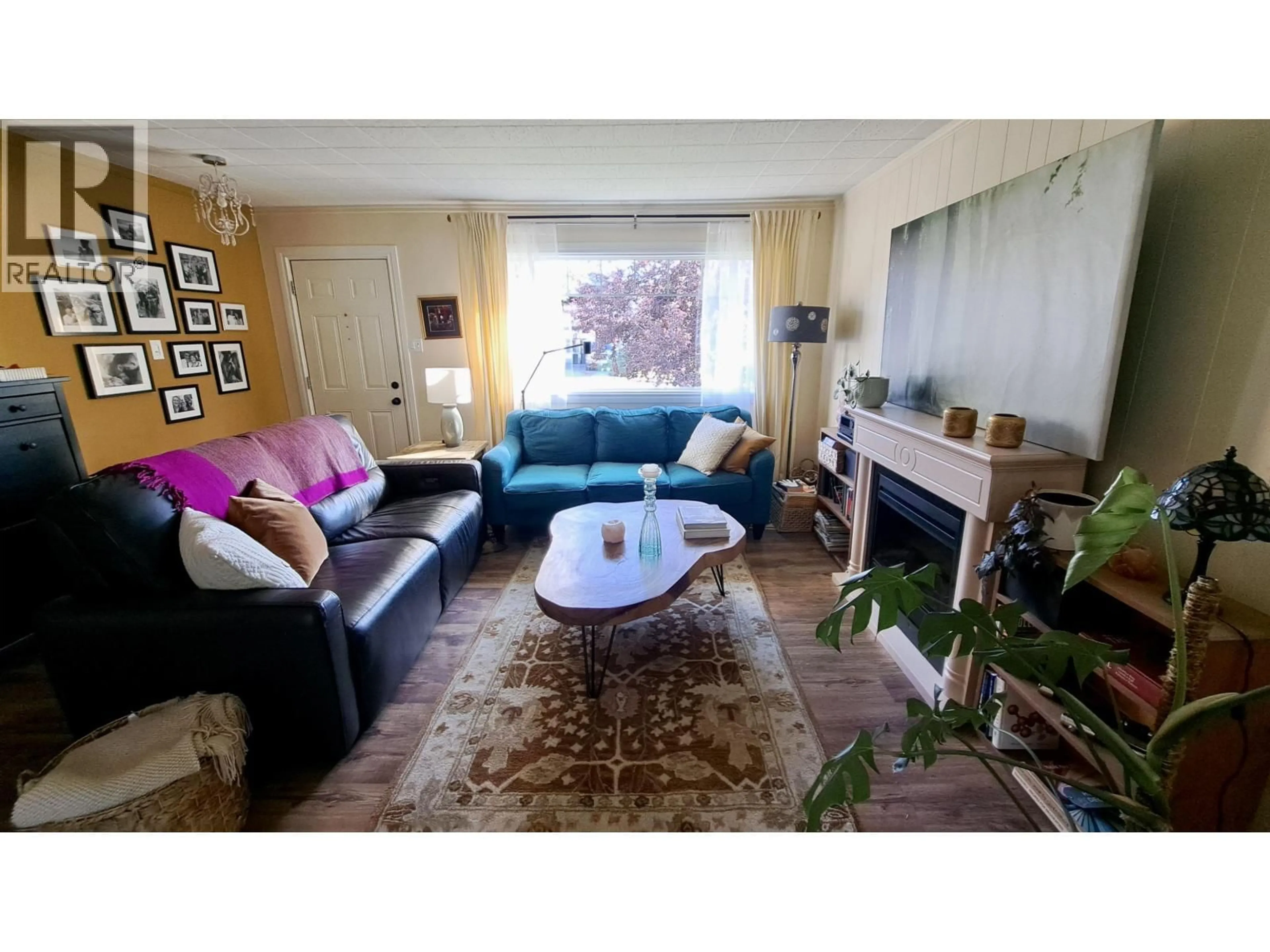 Living room with furniture, unknown for 626 PINCHBECK STREET, Williams Lake British Columbia V2G1E7
