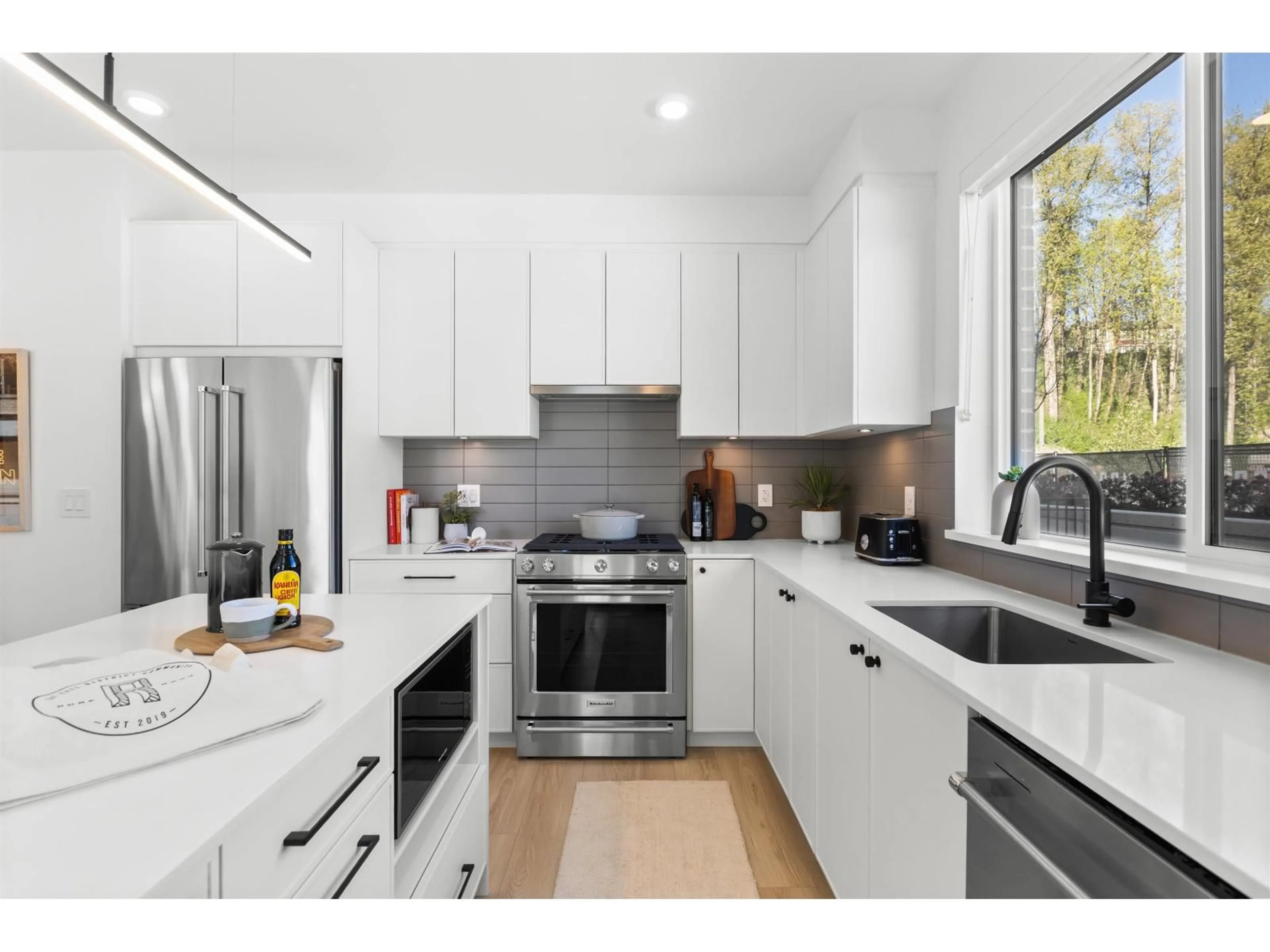Open concept kitchen, unknown for 213 - 2771 MONTROSE AVENUE, Abbotsford British Columbia V2S0R2
