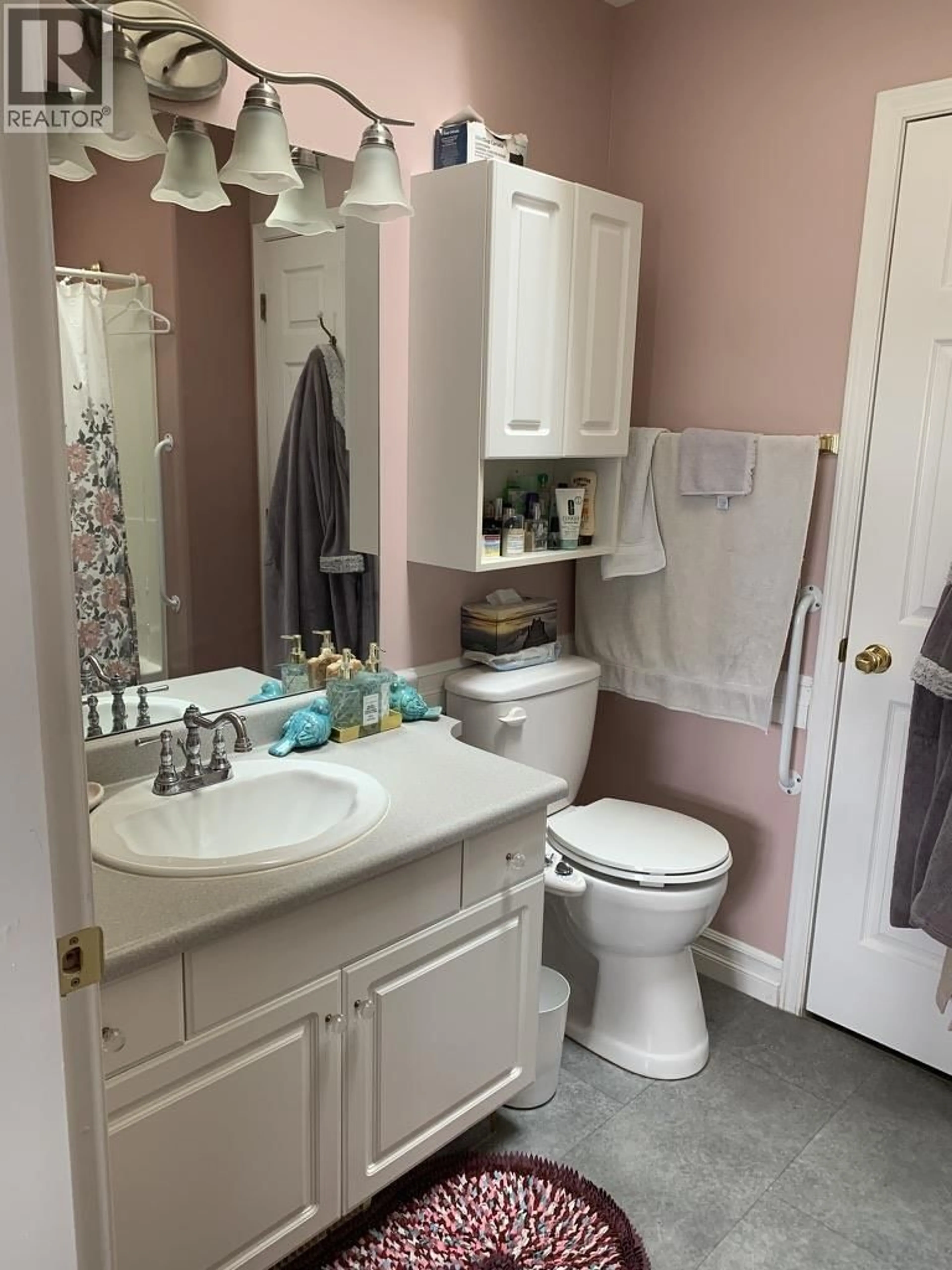 Contemporary bathroom, ceramic/tile floor for 54 - 500 WOTZKE DRIVE, Williams Lake British Columbia V2G4S9