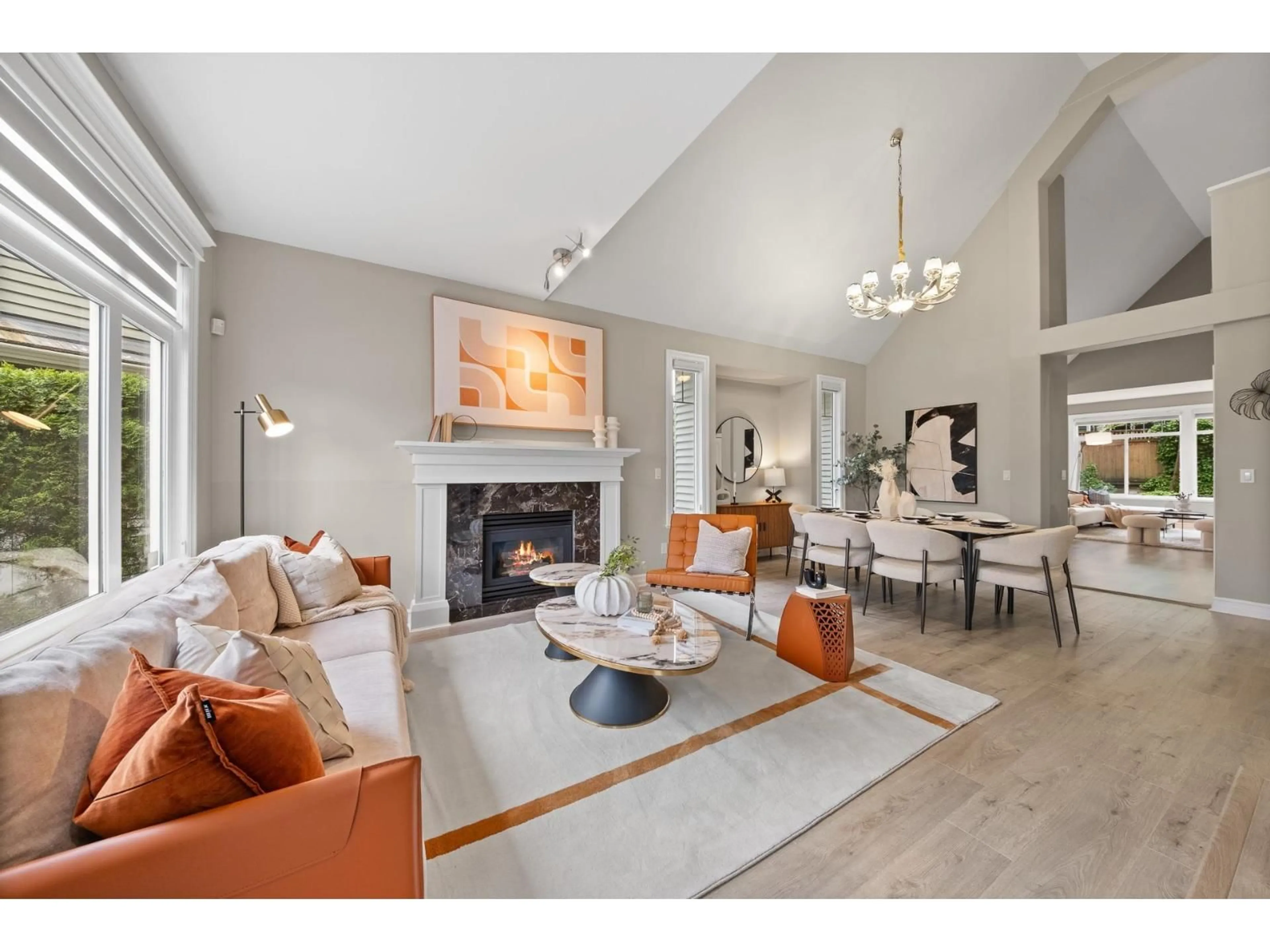 Living room with furniture, unknown for 15460 36A AVENUE, Surrey British Columbia V3Z0G9