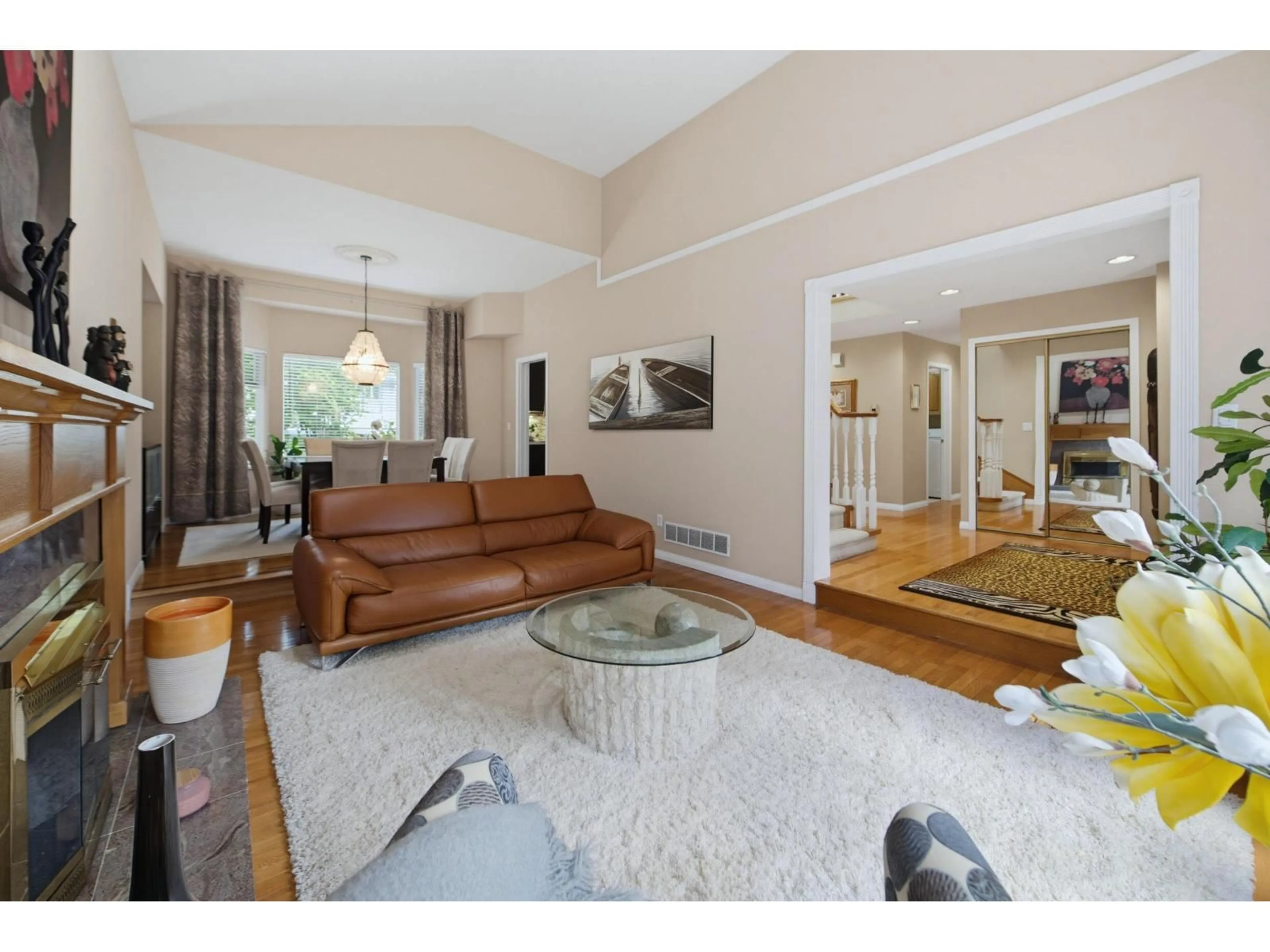 Living room with furniture, unknown for 10482 ASHDOWN PLACE, Surrey British Columbia V4N1W6