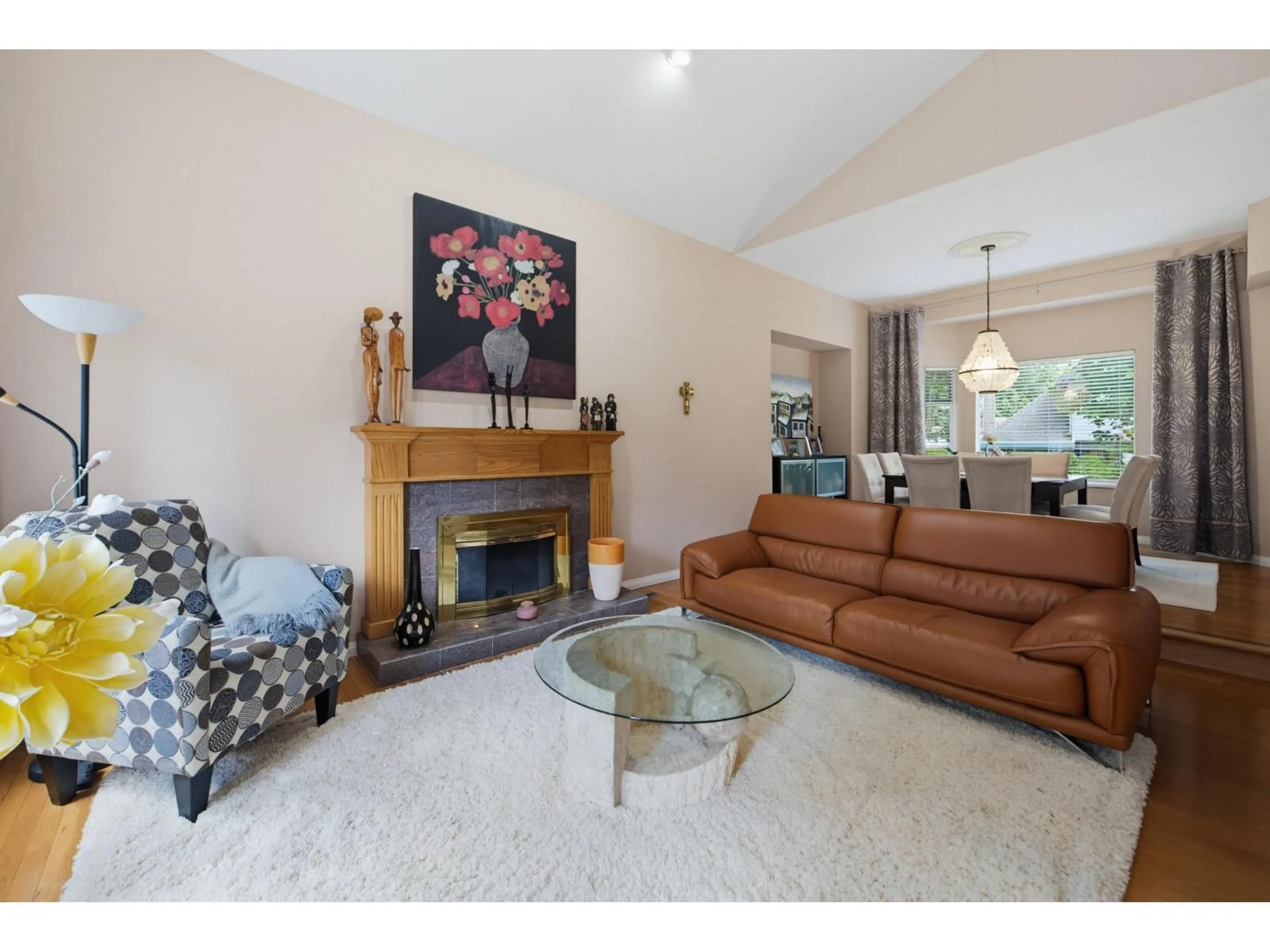 Living room with furniture, unknown for 10482 ASHDOWN PLACE, Surrey British Columbia V4N1W6