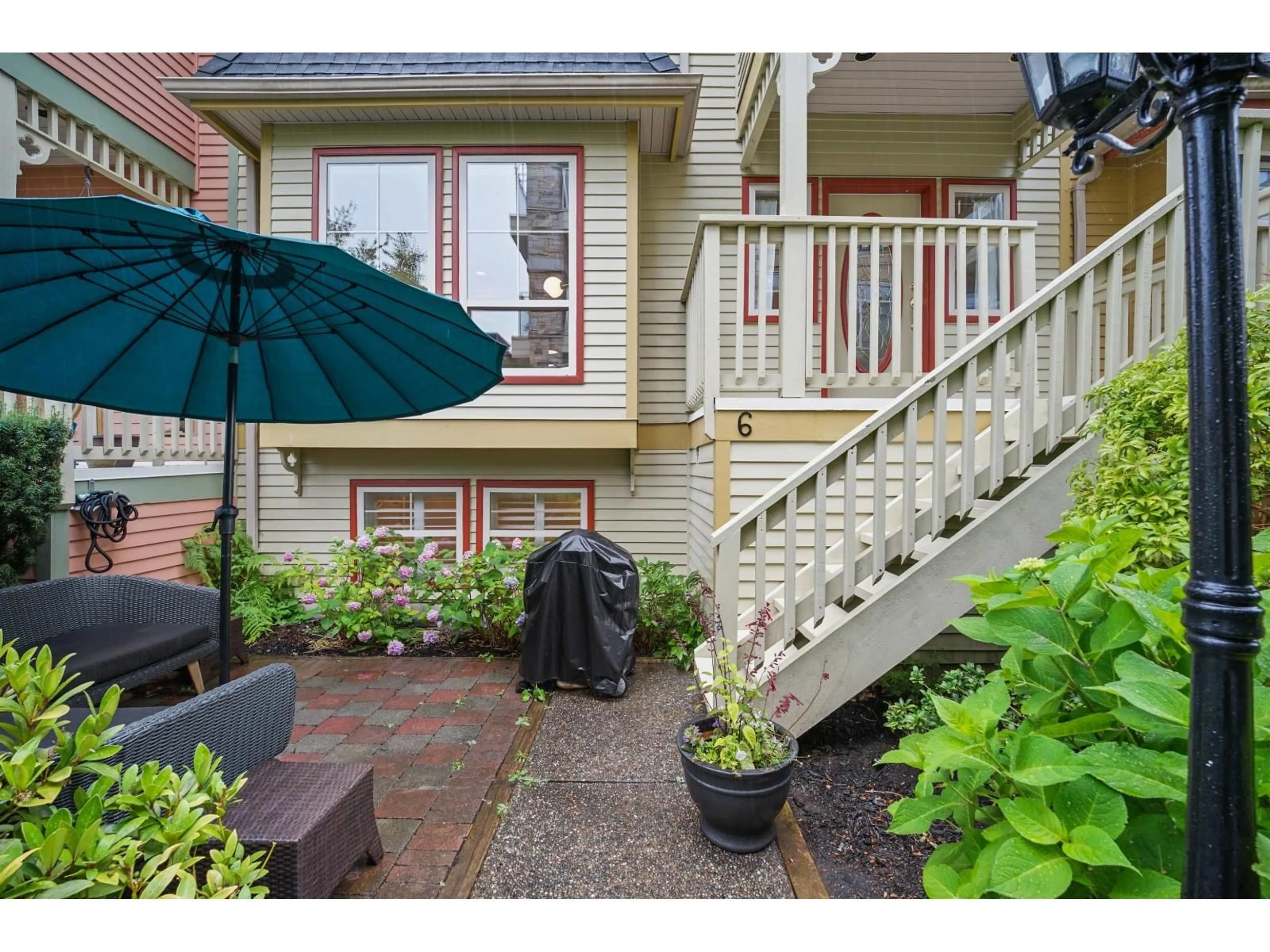 Patio, street for 6 - 15151 BUENA VISTA AVENUE, White Rock British Columbia V4B1Y2