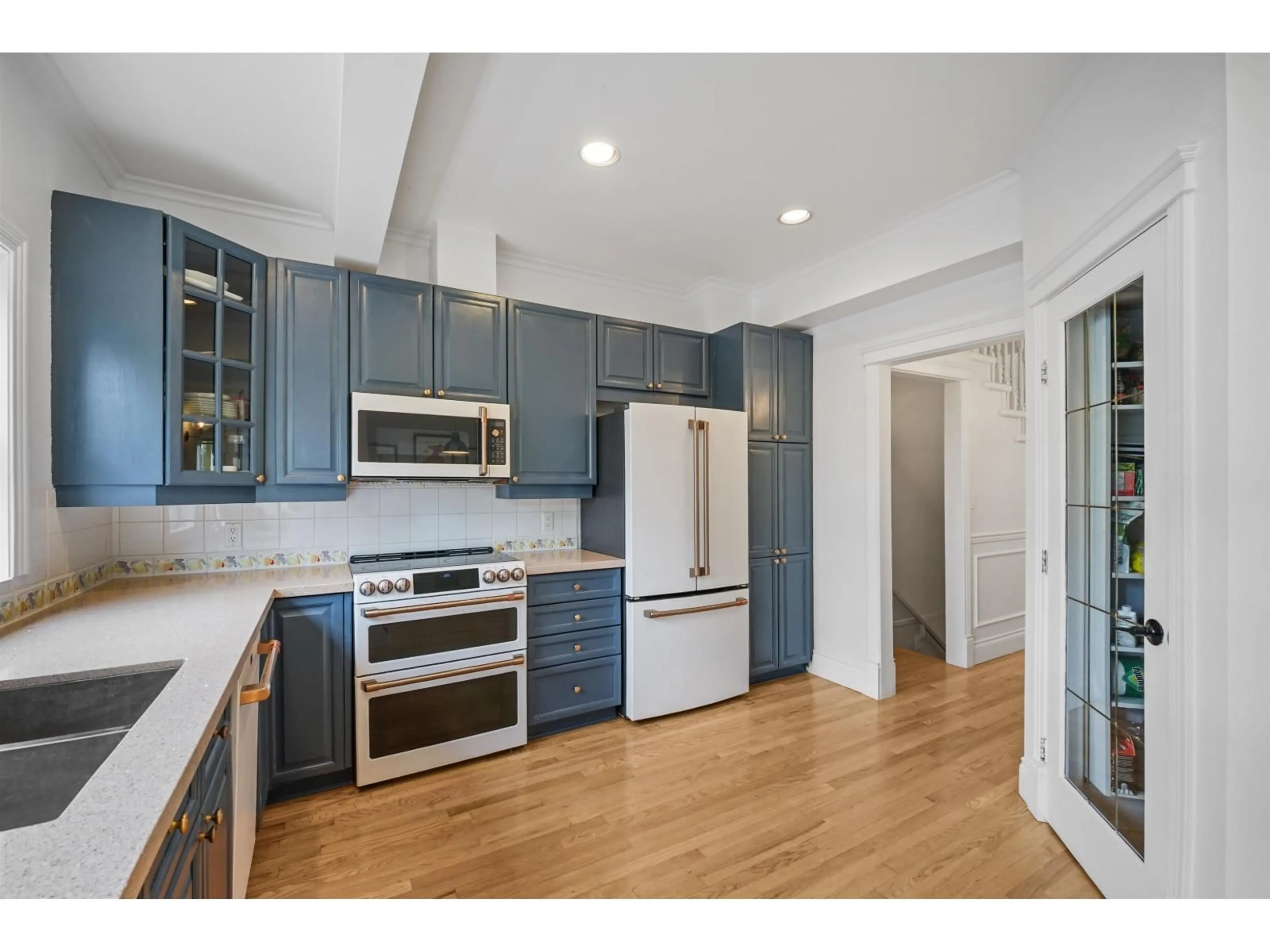 Open concept kitchen, unknown for 6 - 15151 BUENA VISTA AVENUE, White Rock British Columbia V4B1Y2