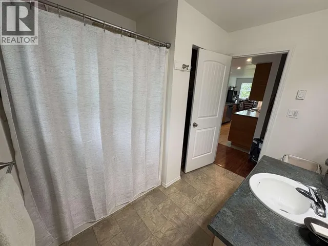 820 OCEANVIEW DRIVE, Daajing Giids City 3