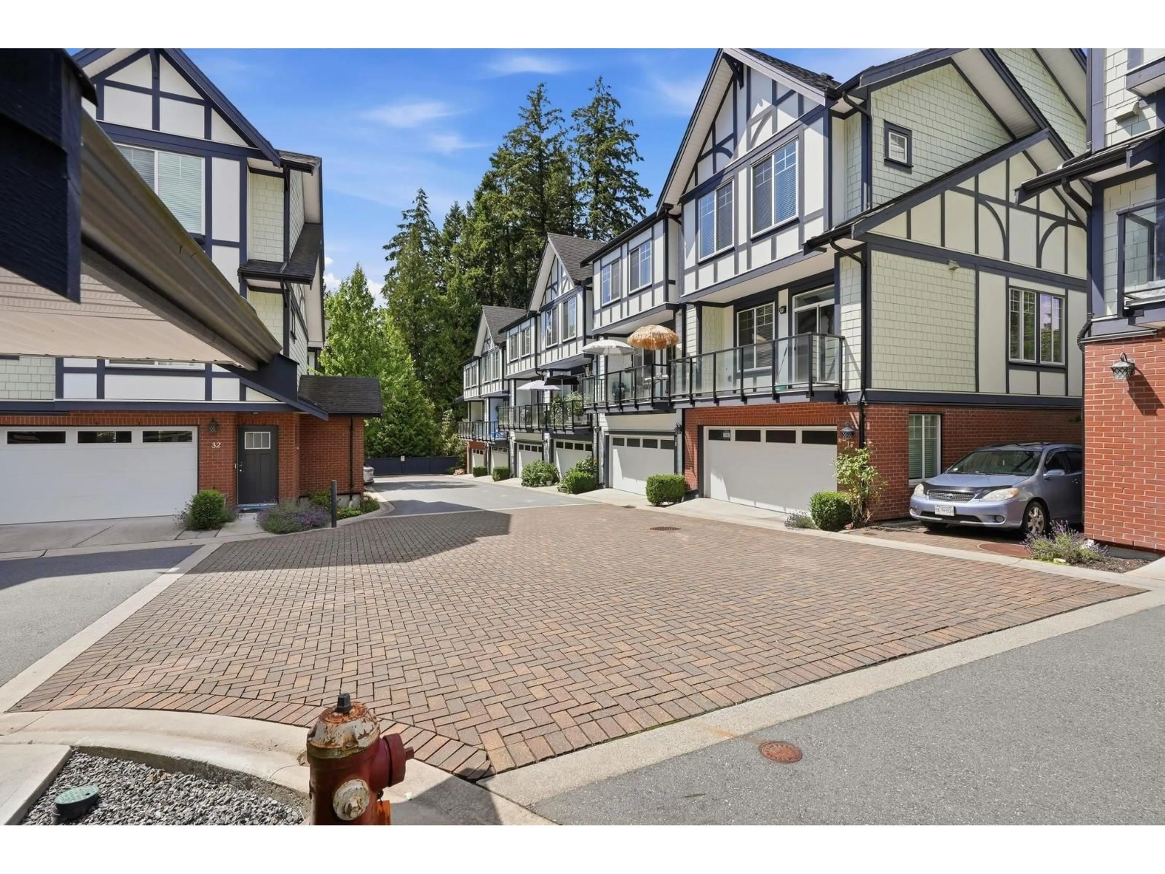 A pic from outside/outdoor area/front of a property/back of a property/a pic from drone, street for 17 - 11188 72 AVENUE, Delta British Columbia V4E0A5