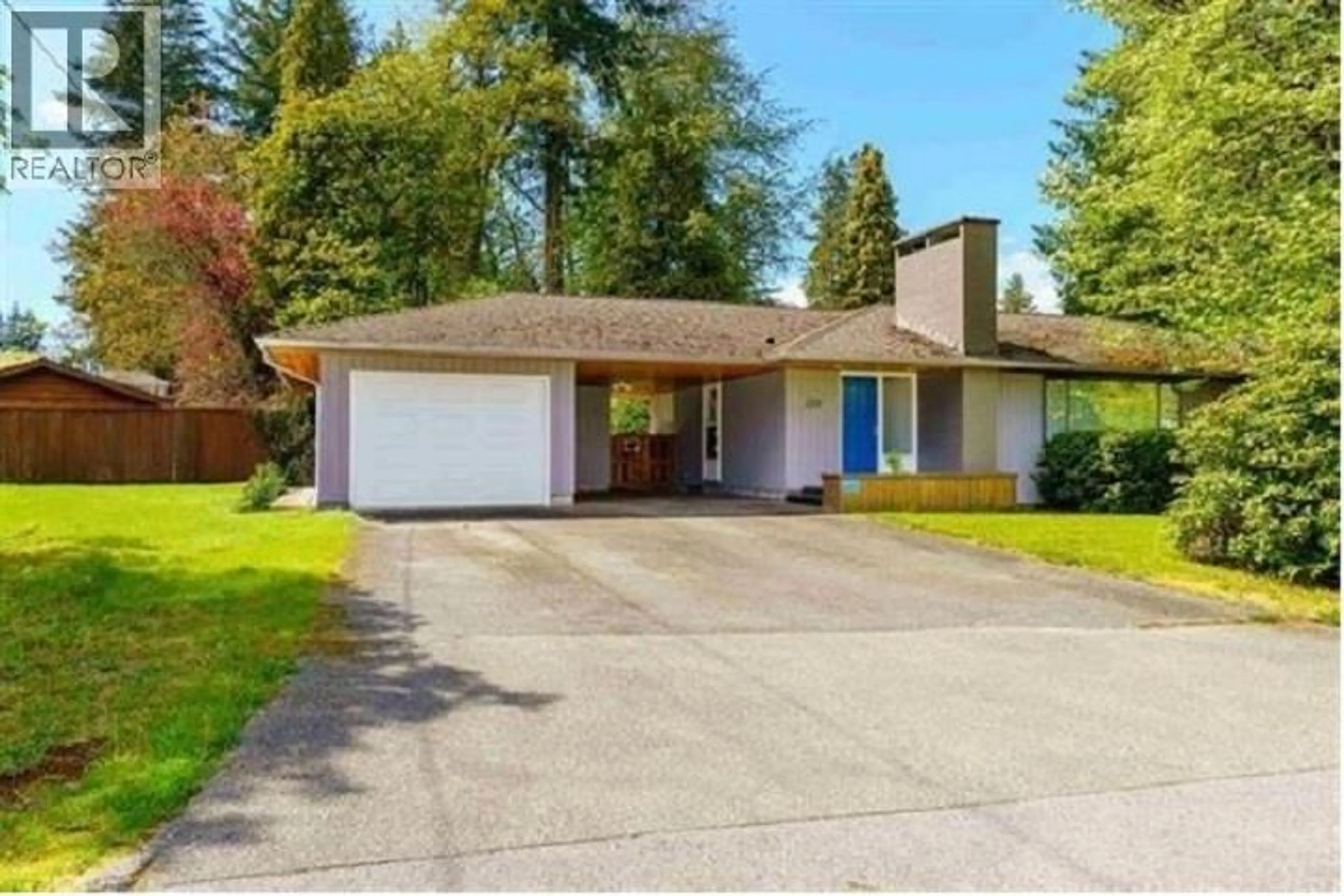 Home with vinyl exterior material, street for 1209 CREST COURT, Coquitlam British Columbia V3J5M1