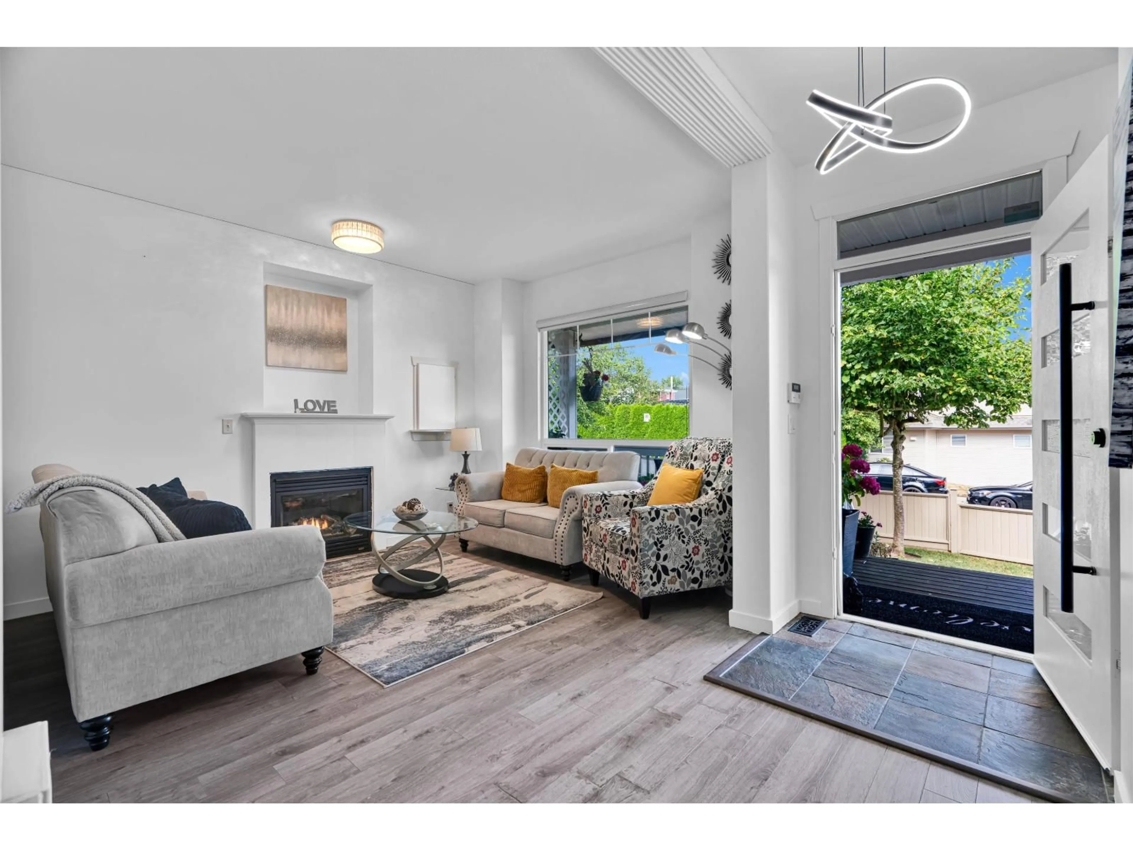 Living room with furniture, unknown for 5653 148A STREET, Surrey British Columbia V3S8W8