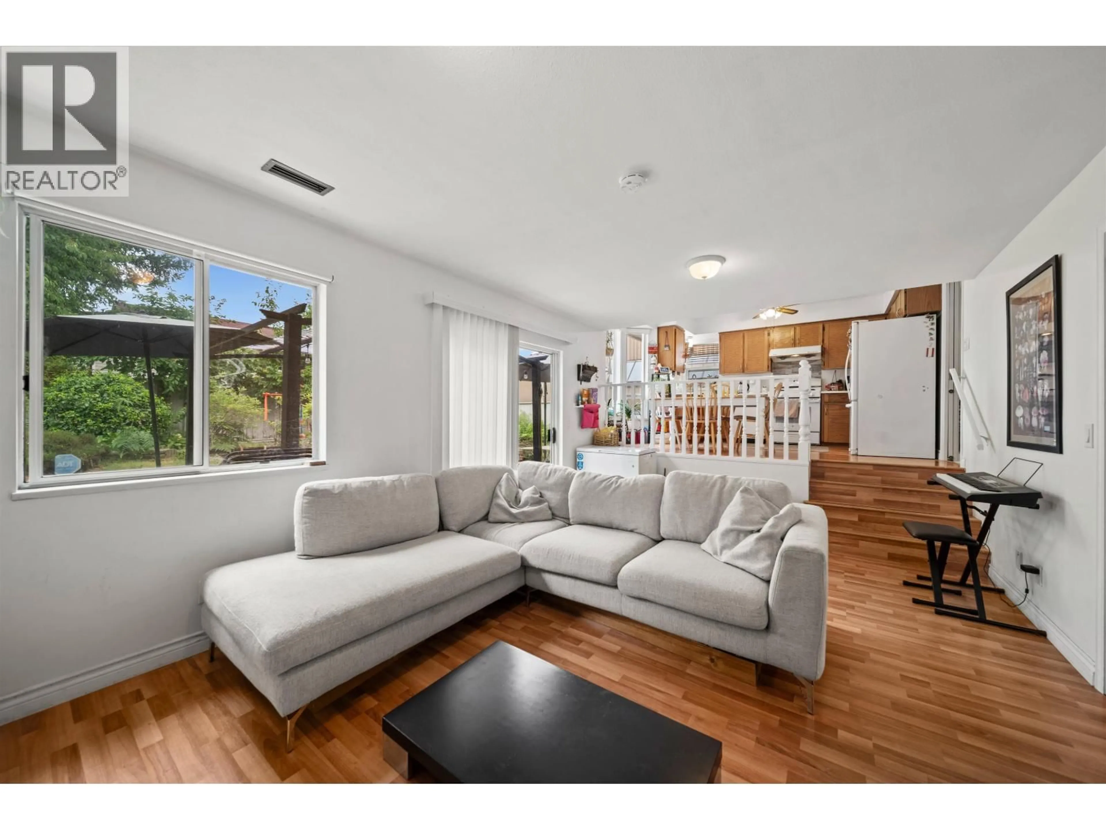Living room with furniture, unknown for 1303 NESTOR STREET, Coquitlam British Columbia V3E1V5