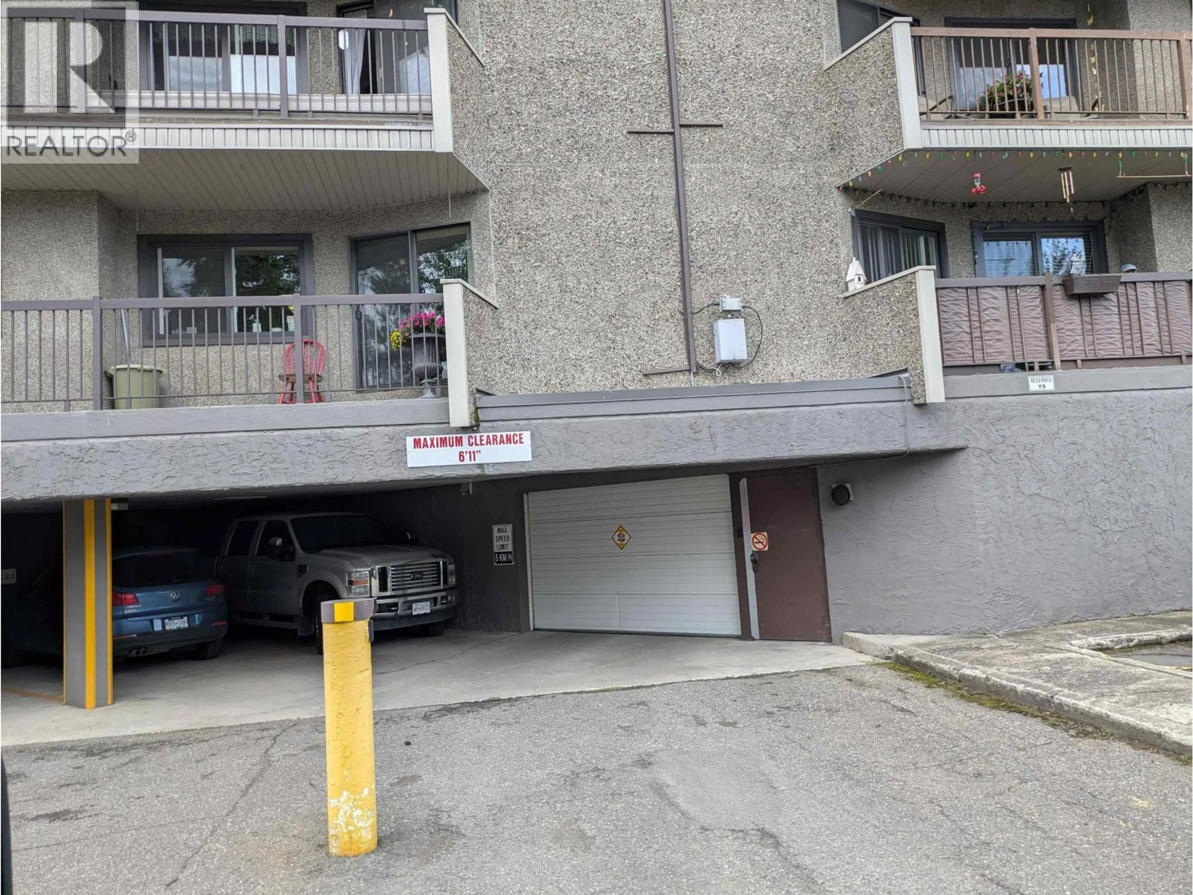 Parking for 319 - 4288 15TH AVENUE, Prince George British Columbia V2M5K6