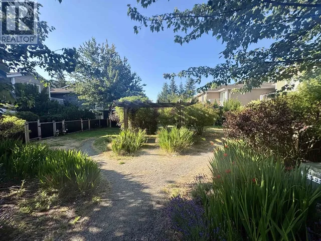 16 - 624 SHAW ROAD, Gibsons 4