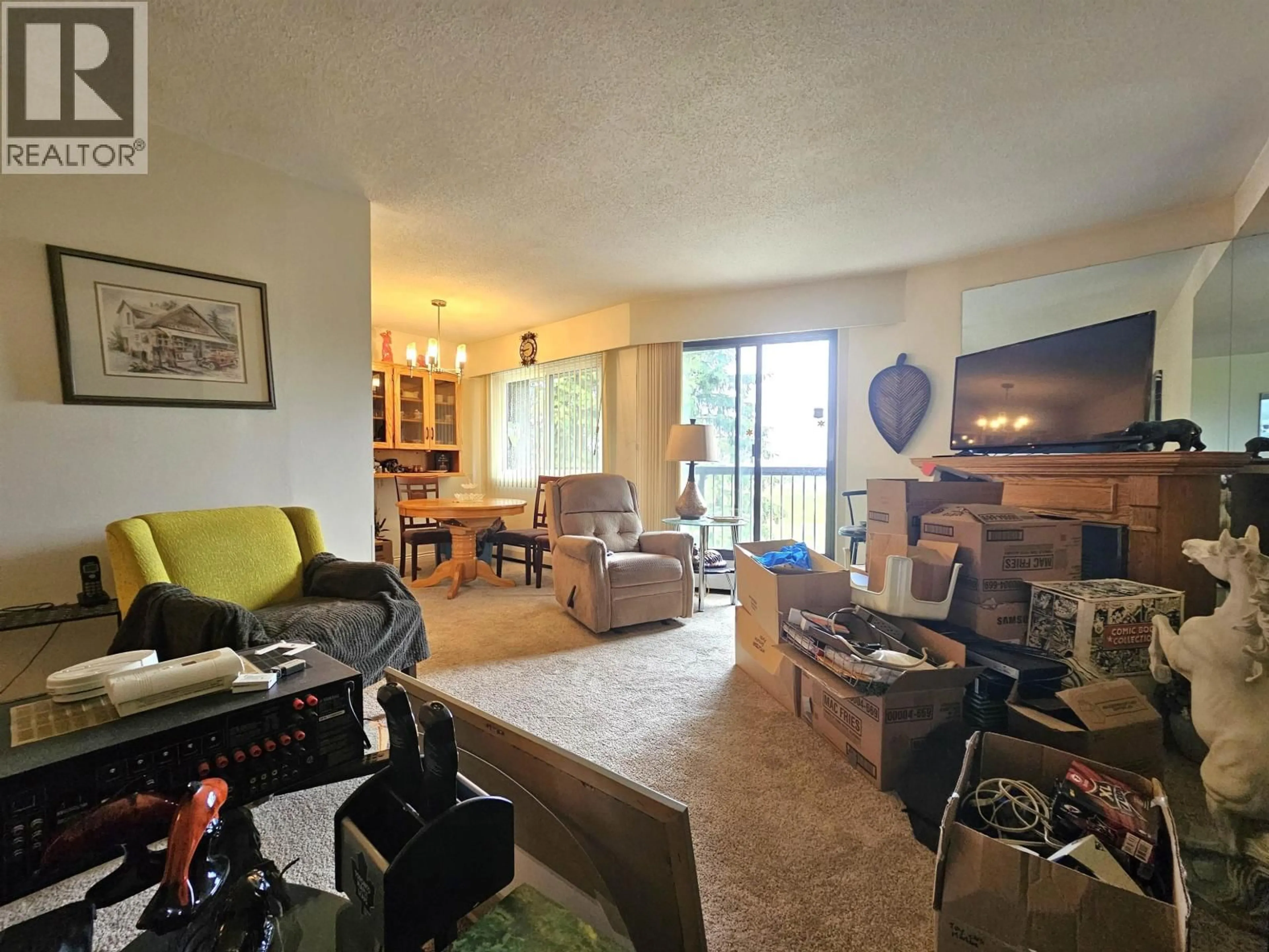 Living room with furniture, unknown for 318 - 4288 15TH AVENUE, Prince George British Columbia V2M5K6