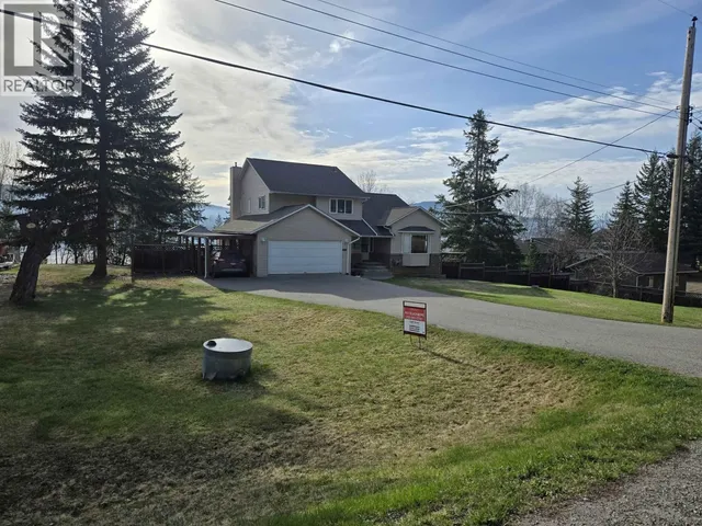 1812 MARBLE STREET, Quesnel 2