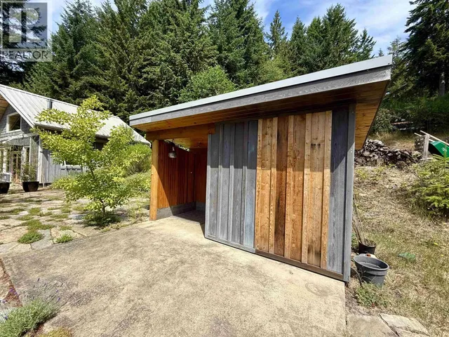 1572 MOUNTAIN ROAD, Gibsons 5