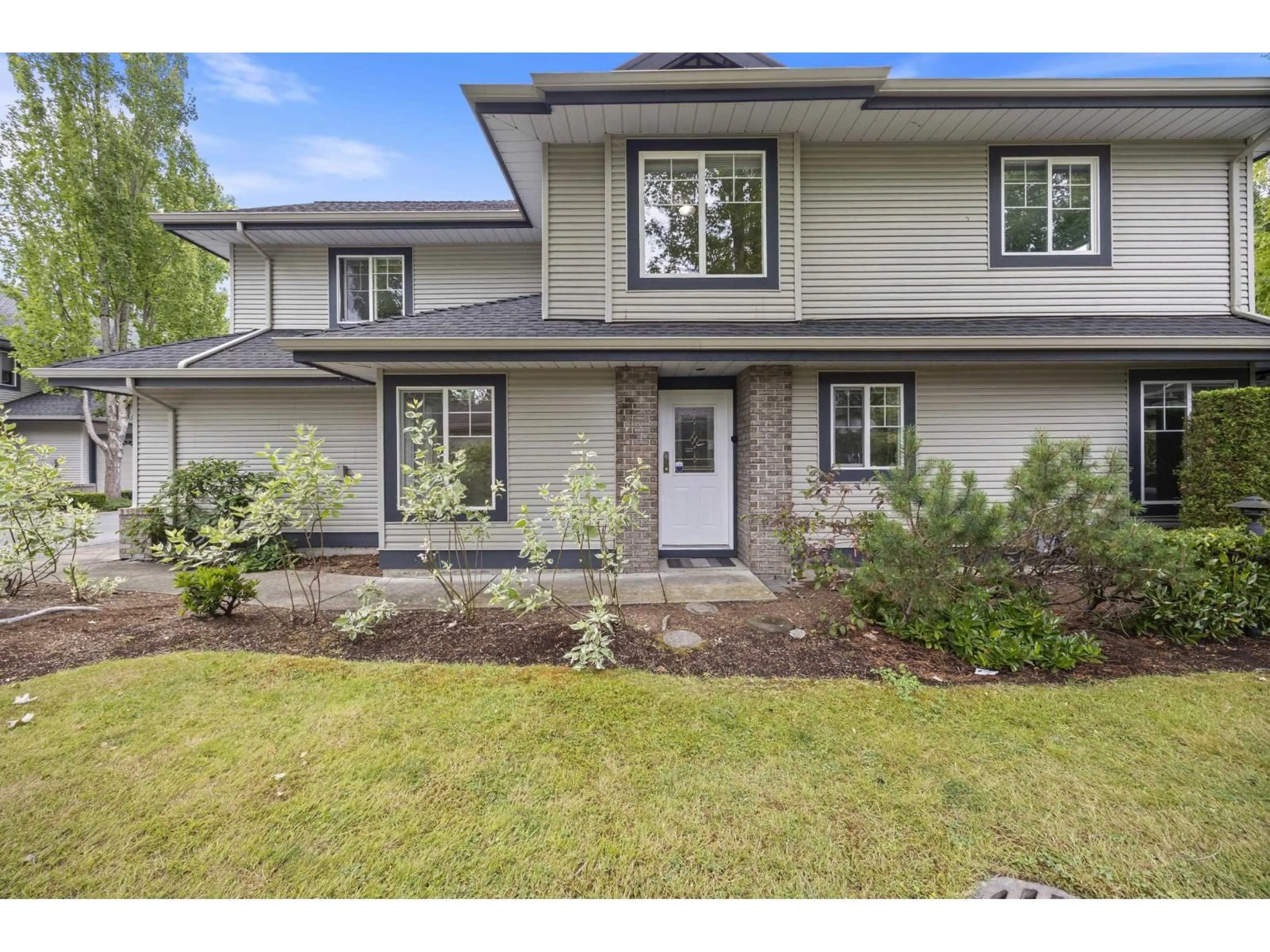 Home with vinyl exterior material, street for 57 - 8111 160 STREET, Surrey British Columbia V4N0V4