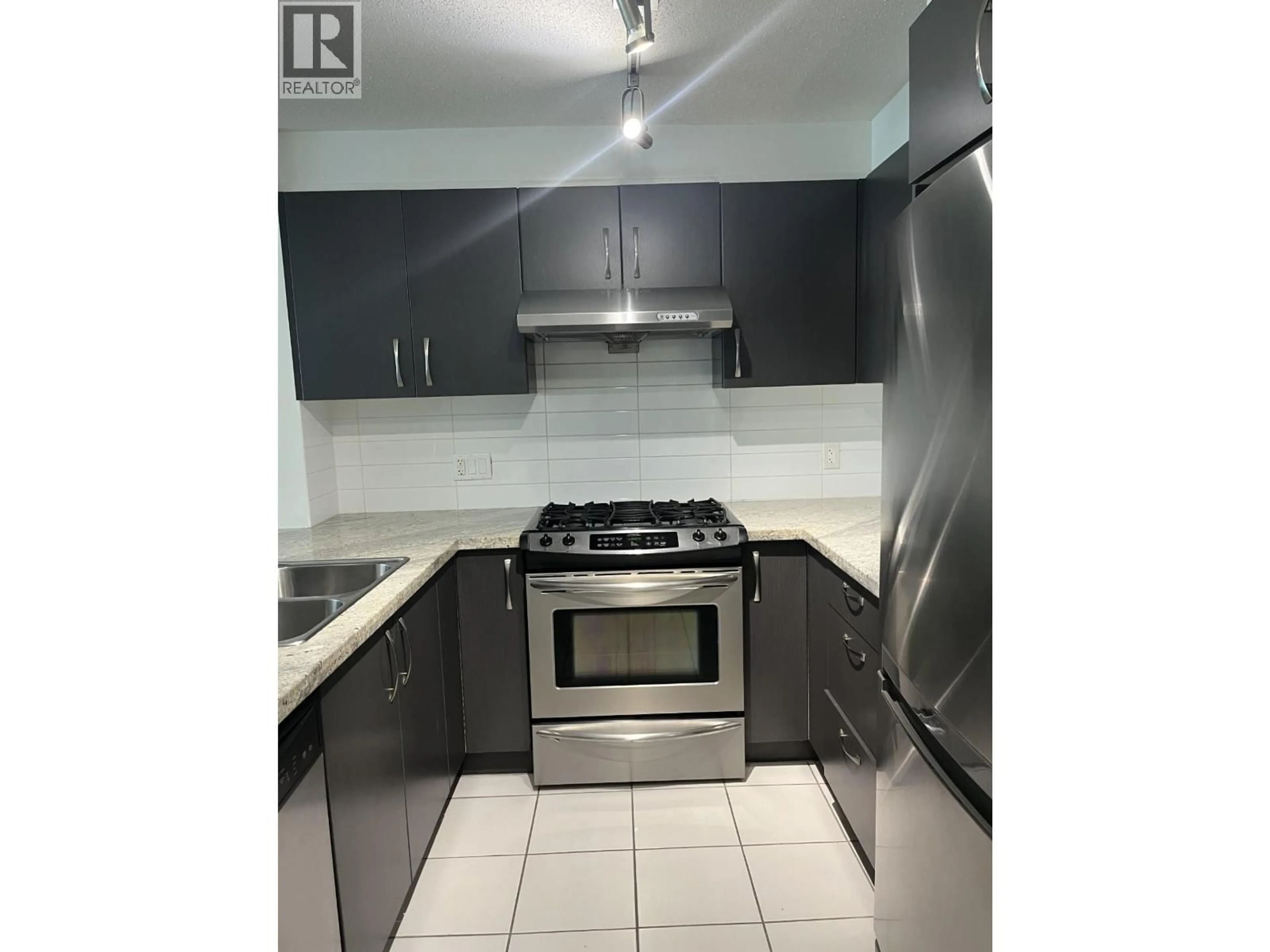 Standard kitchen, unknown for 111 - 9299 TOMICKI AVENUE, Richmond British Columbia V6X0C5