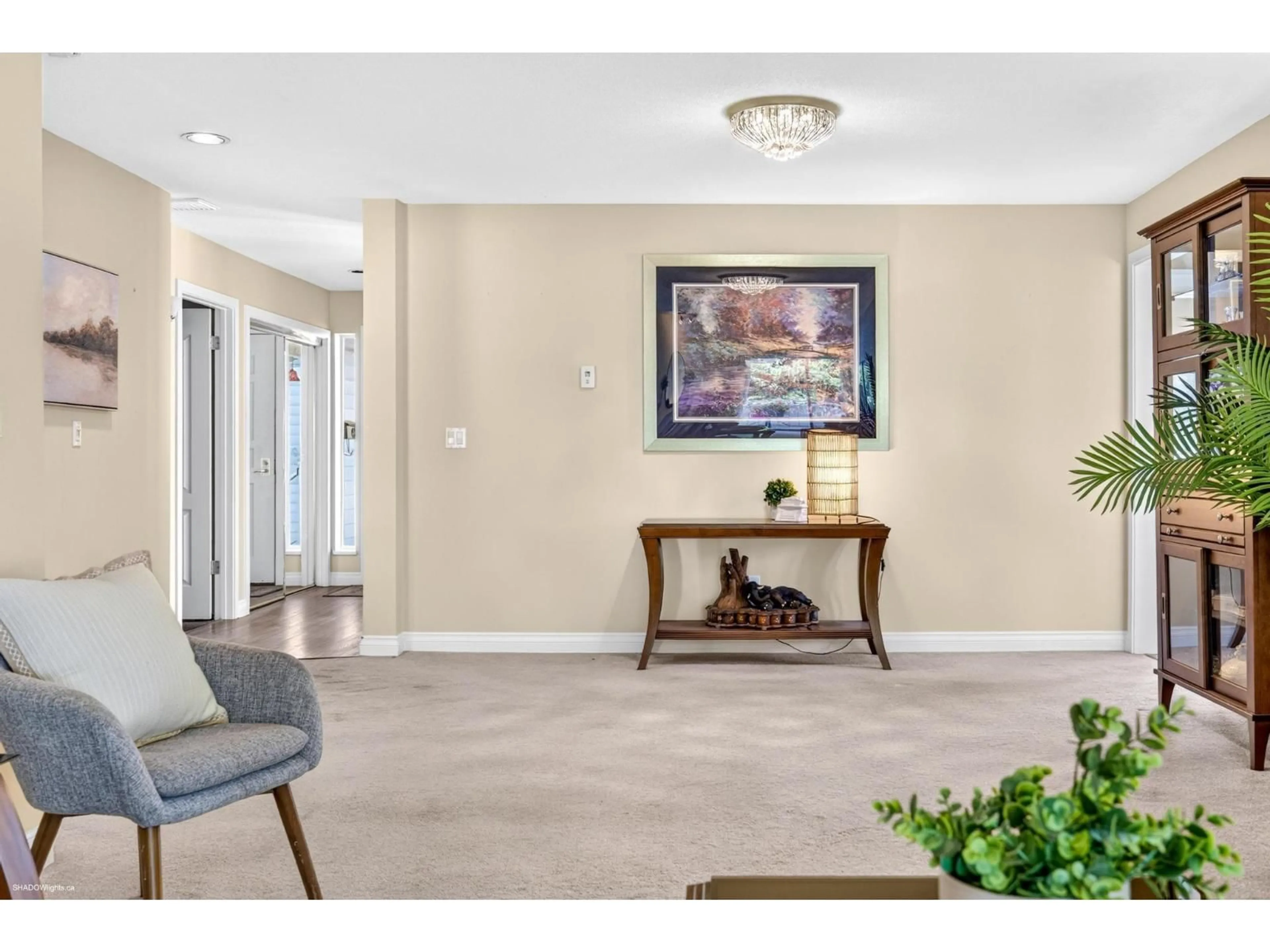 Indoor foyer for 210 - 7156 121 STREET, Surrey British Columbia V3W0J6