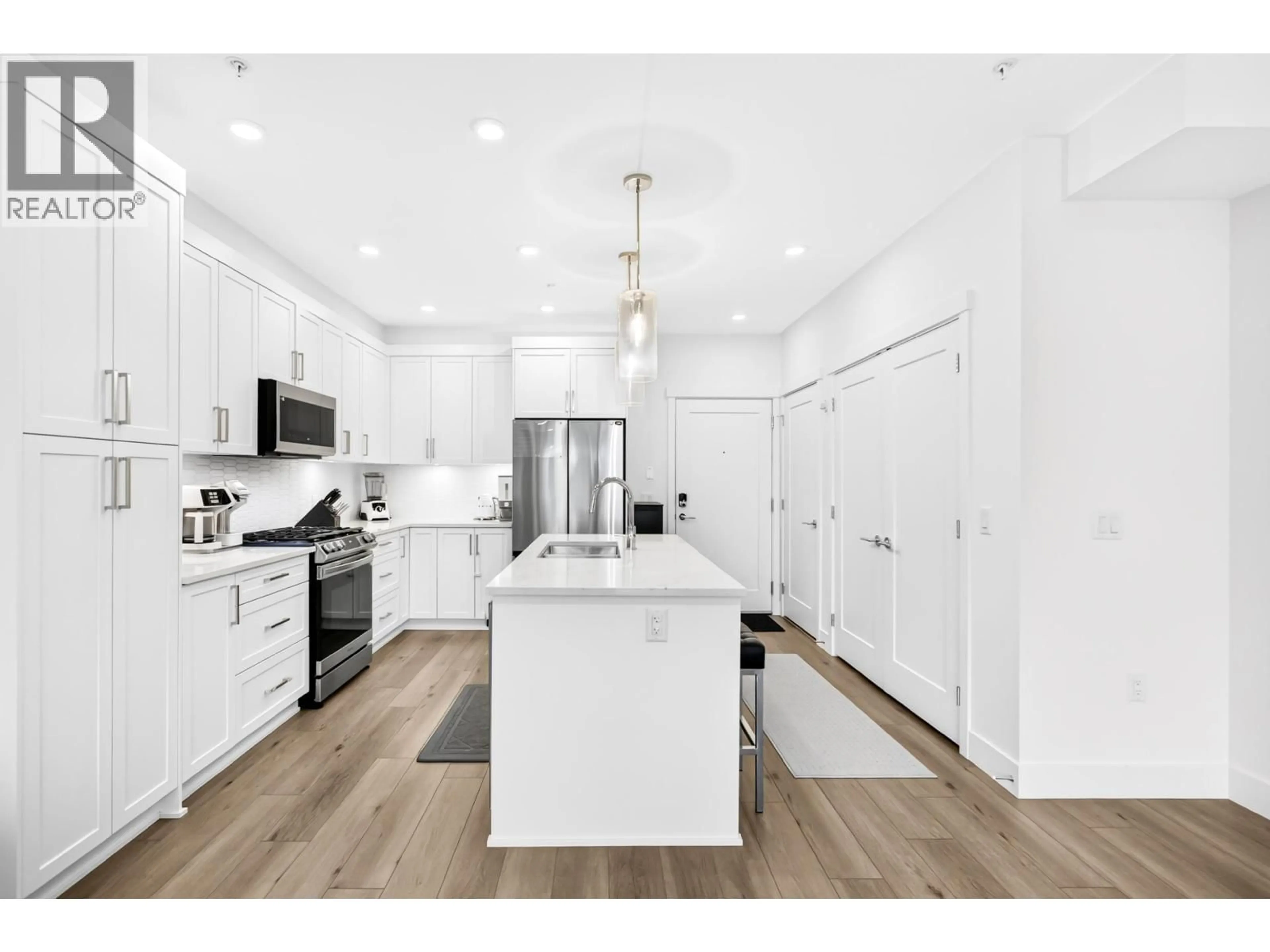Open concept kitchen, unknown for 201 - 22633 SELKIRK AVENUE, Maple Ridge British Columbia V2X1C7