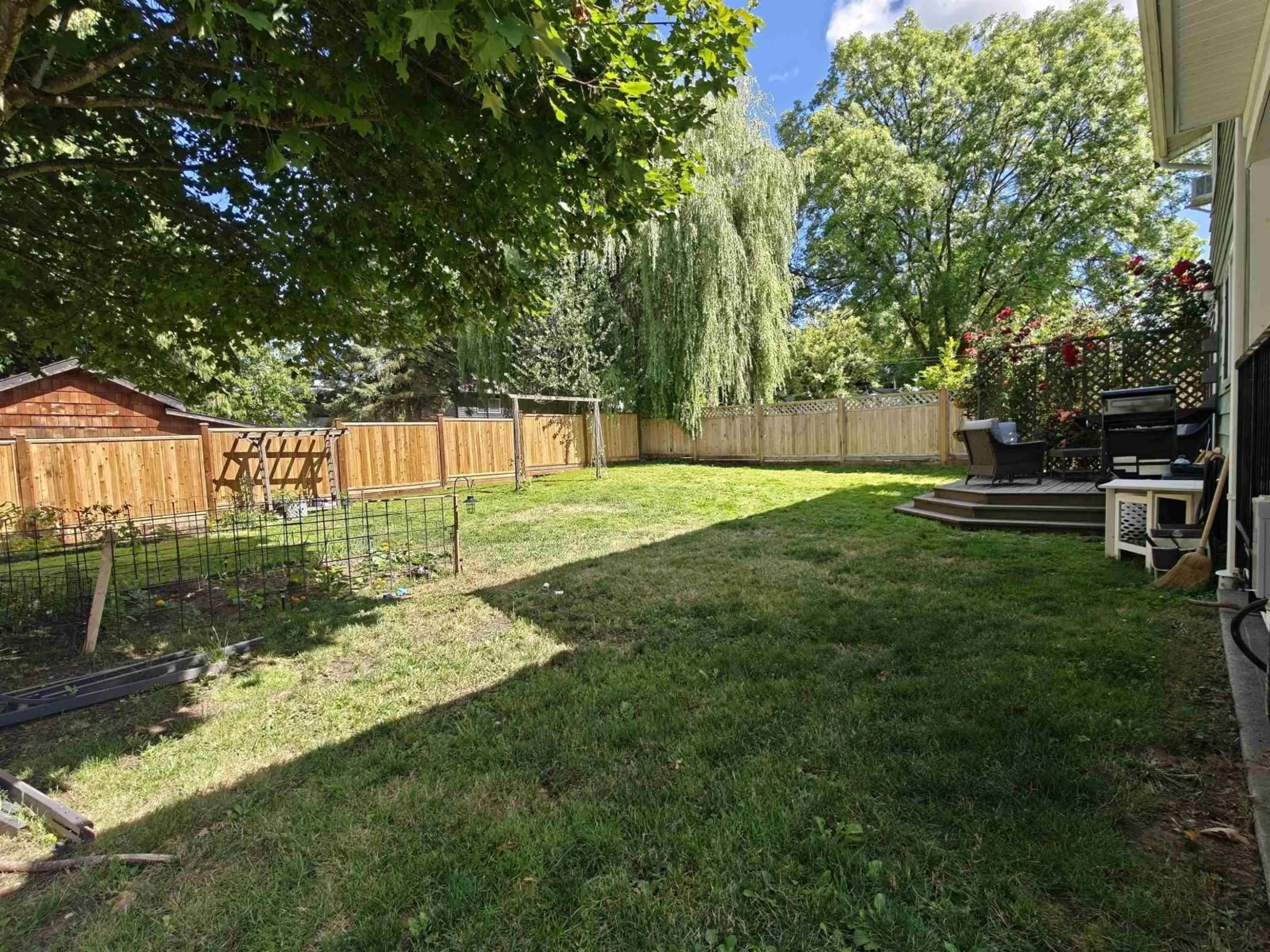 Patio, unknown for 4846 200 STREET, Langley British Columbia V3A1L5