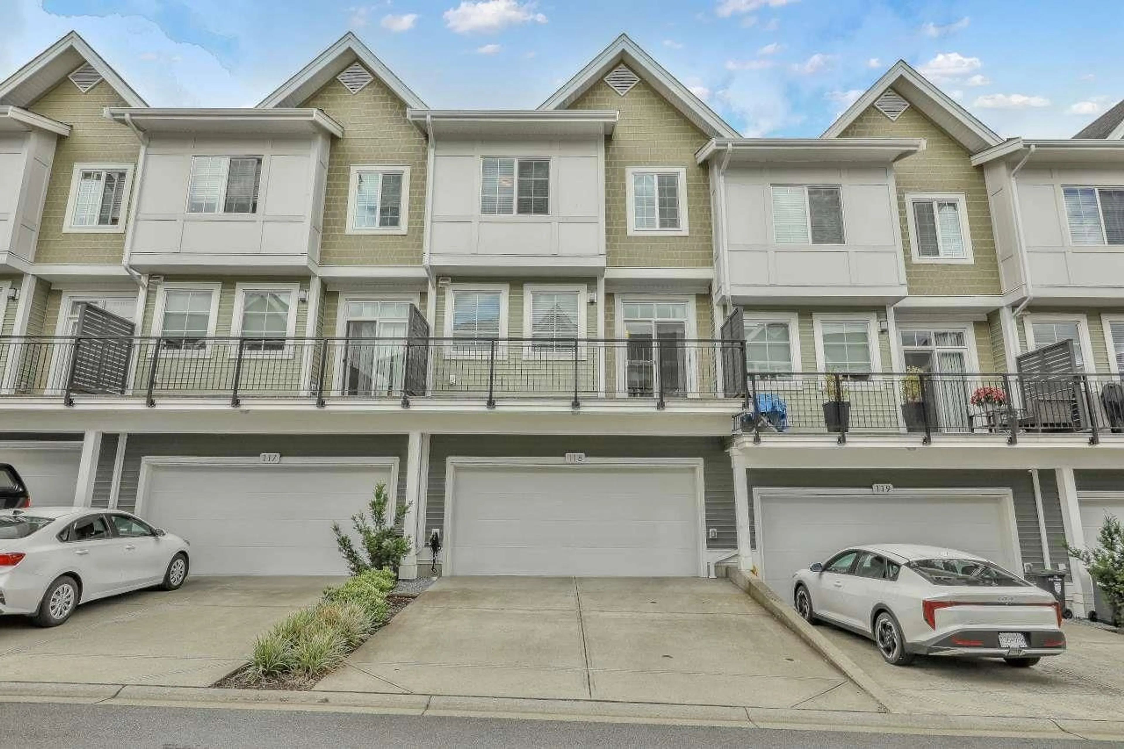 A pic from outside/outdoor area/front of a property/back of a property/a pic from drone, street for 118 - 20180 84 AVENUE, Langley British Columbia V2Y3N5
