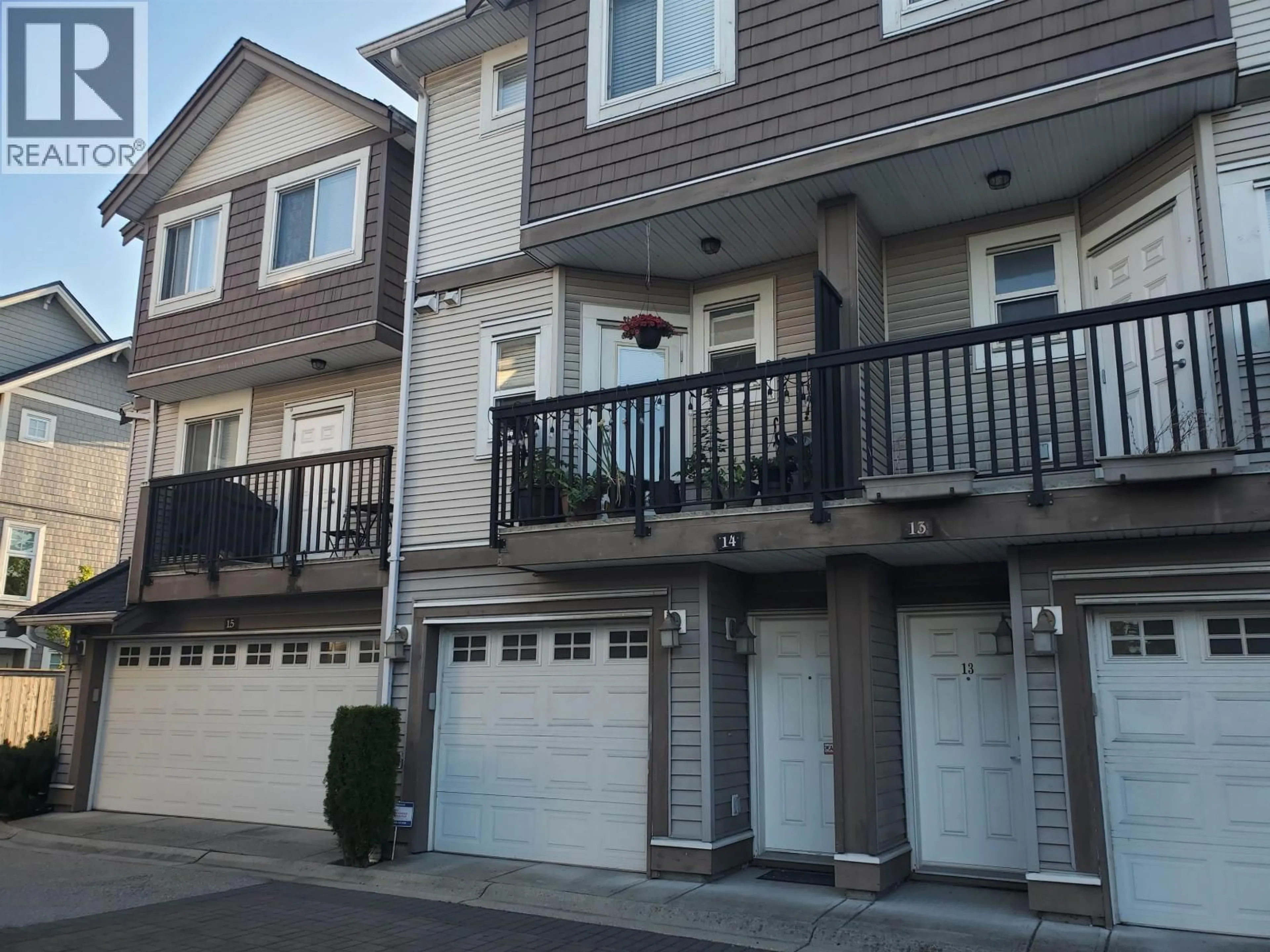 Home with vinyl exterior material, street for 14 - 22788 WESTMINSTER HIGHWAY, Richmond British Columbia V6V0B1