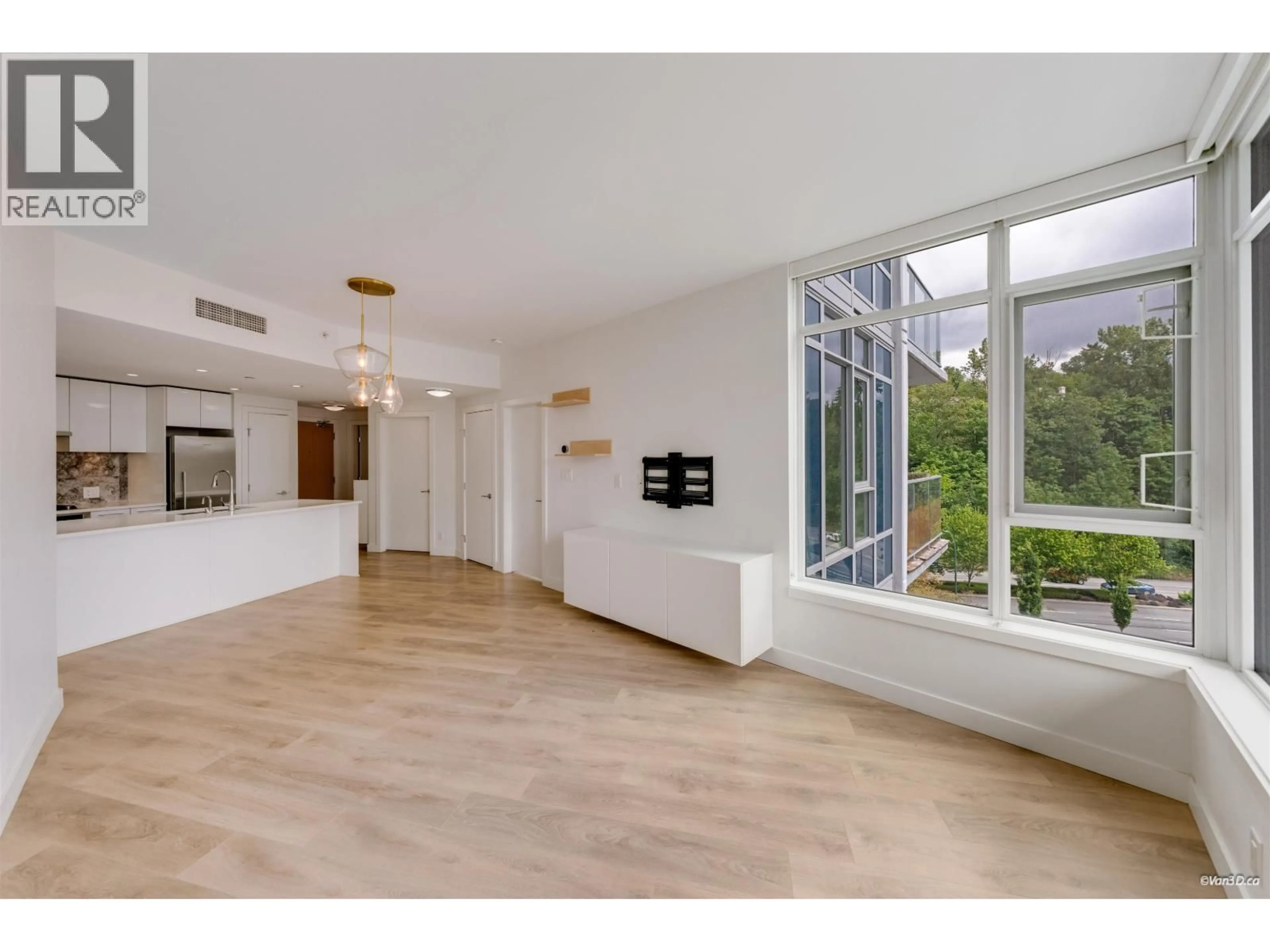 Unknown for 615 - 3557 SAWMILL CRESCENT, Vancouver British Columbia V5S0E2