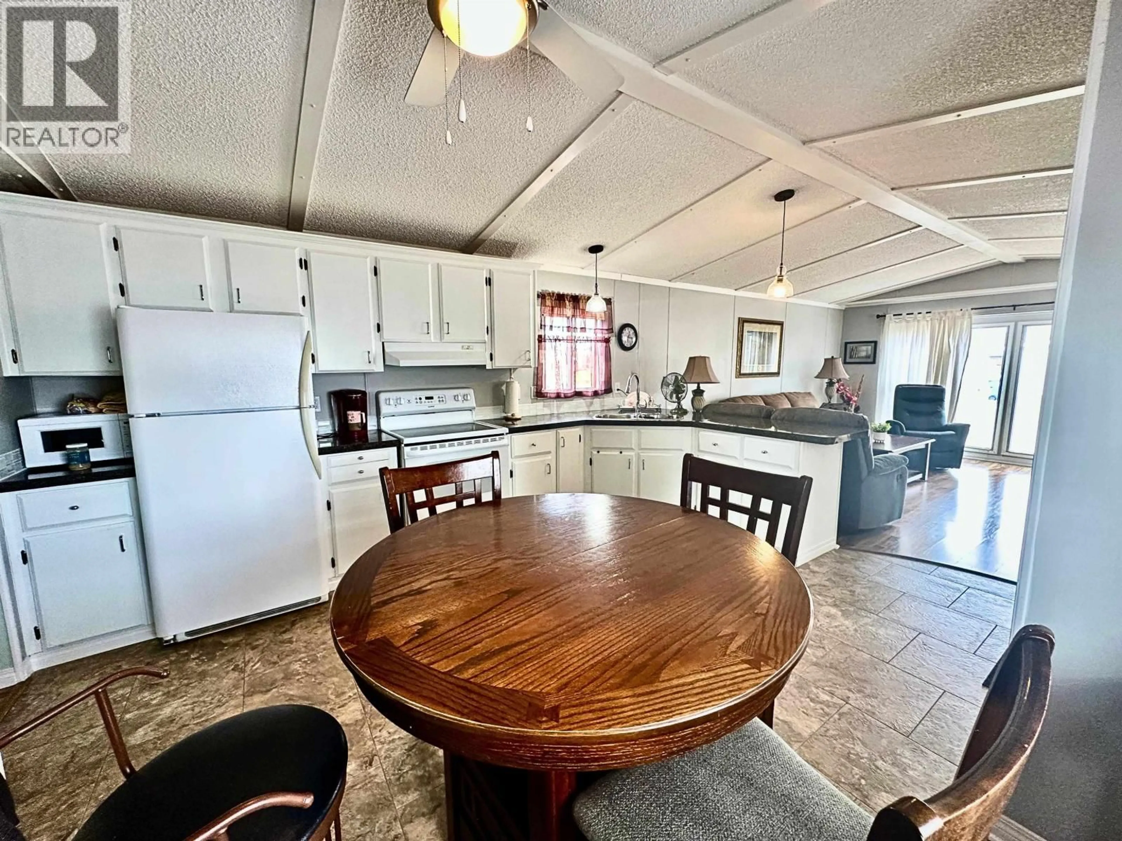Open concept kitchen, unknown for 139 - 9207 82 STREET, Fort St. John British Columbia V1J5G5