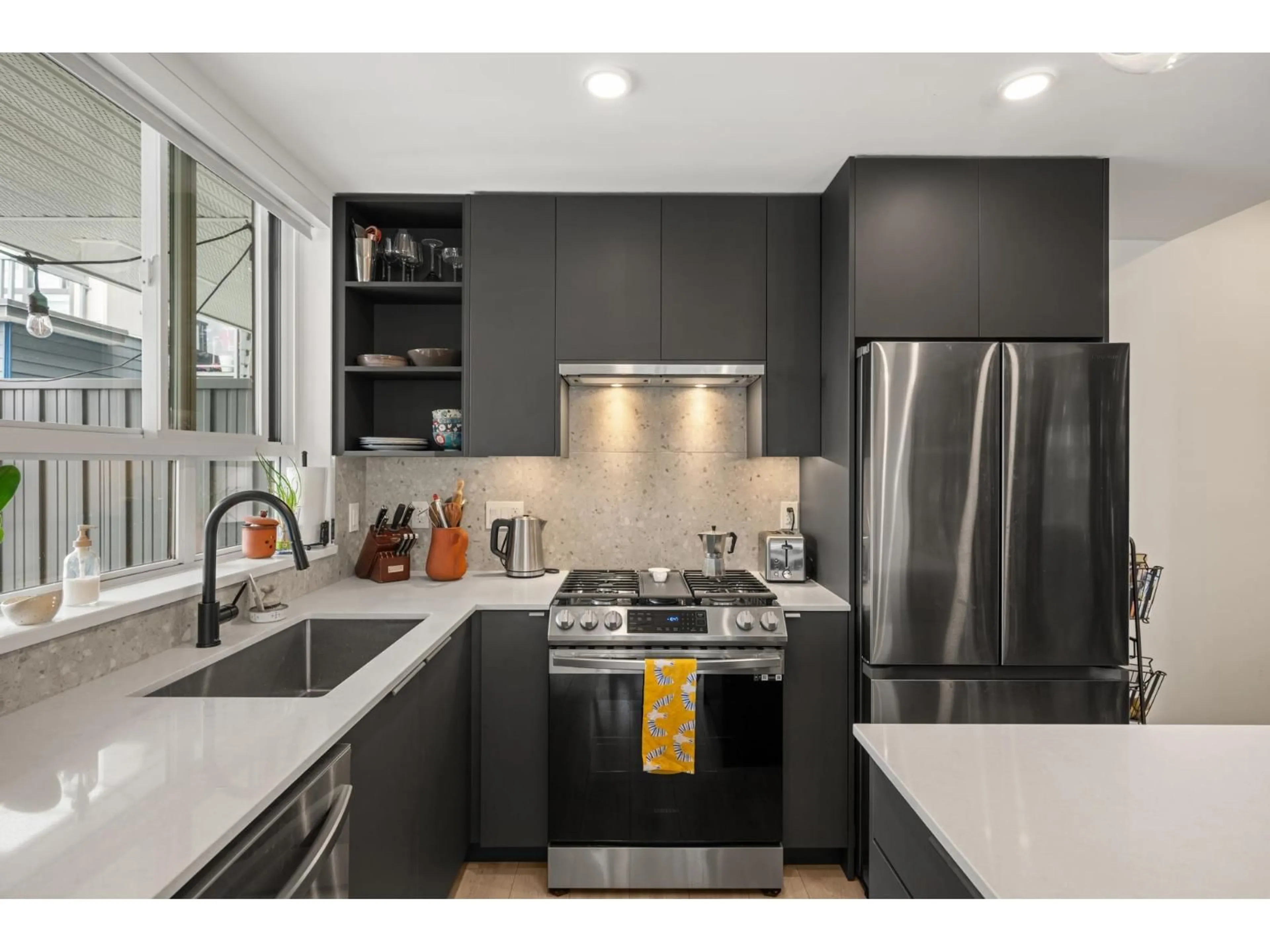 Unknown for 401 - 7920 206 STREET, Langley British Columbia V2Y3X1