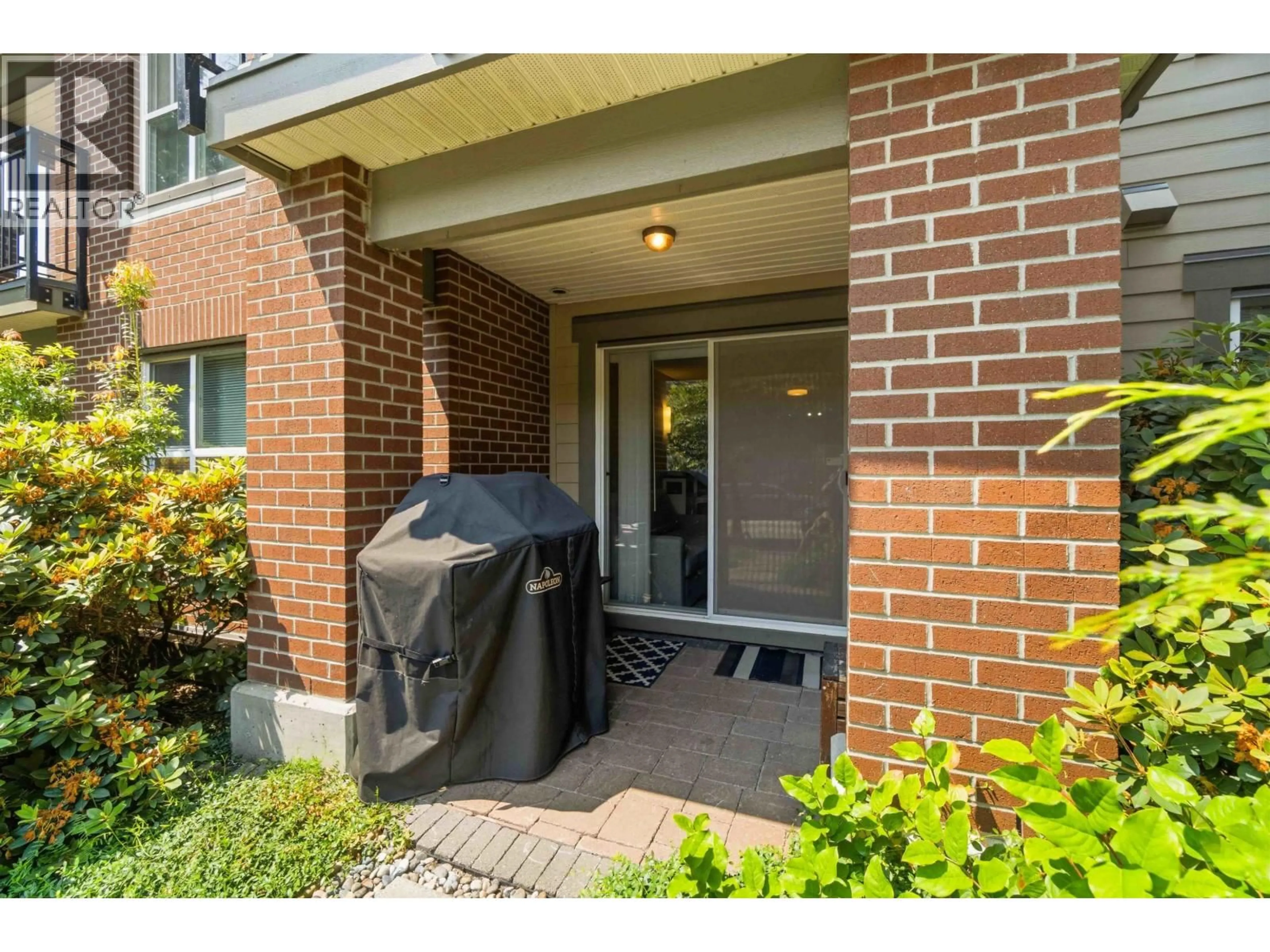 Unknown for 110 - 5889 IRMIN STREET, Burnaby British Columbia V5J0C1