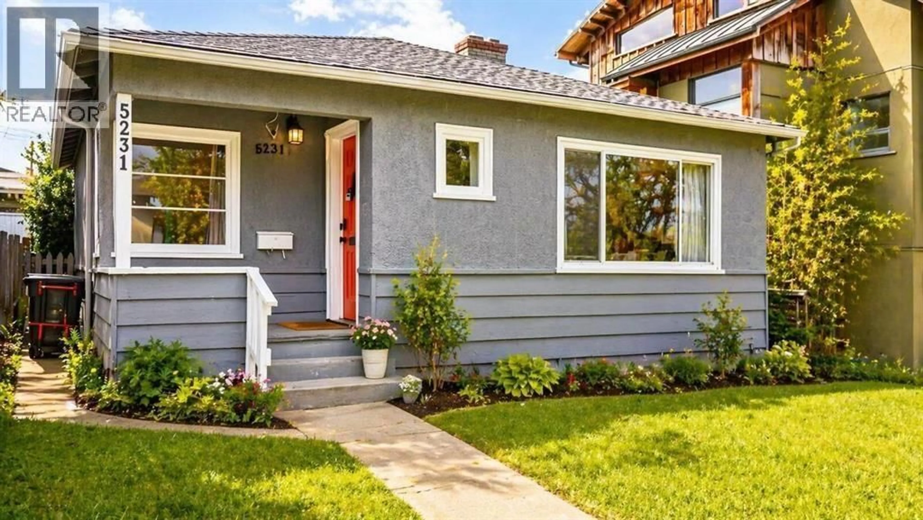 Home with vinyl exterior material, street for 5231 CULLODEN STREET, Vancouver British Columbia V5W3R5