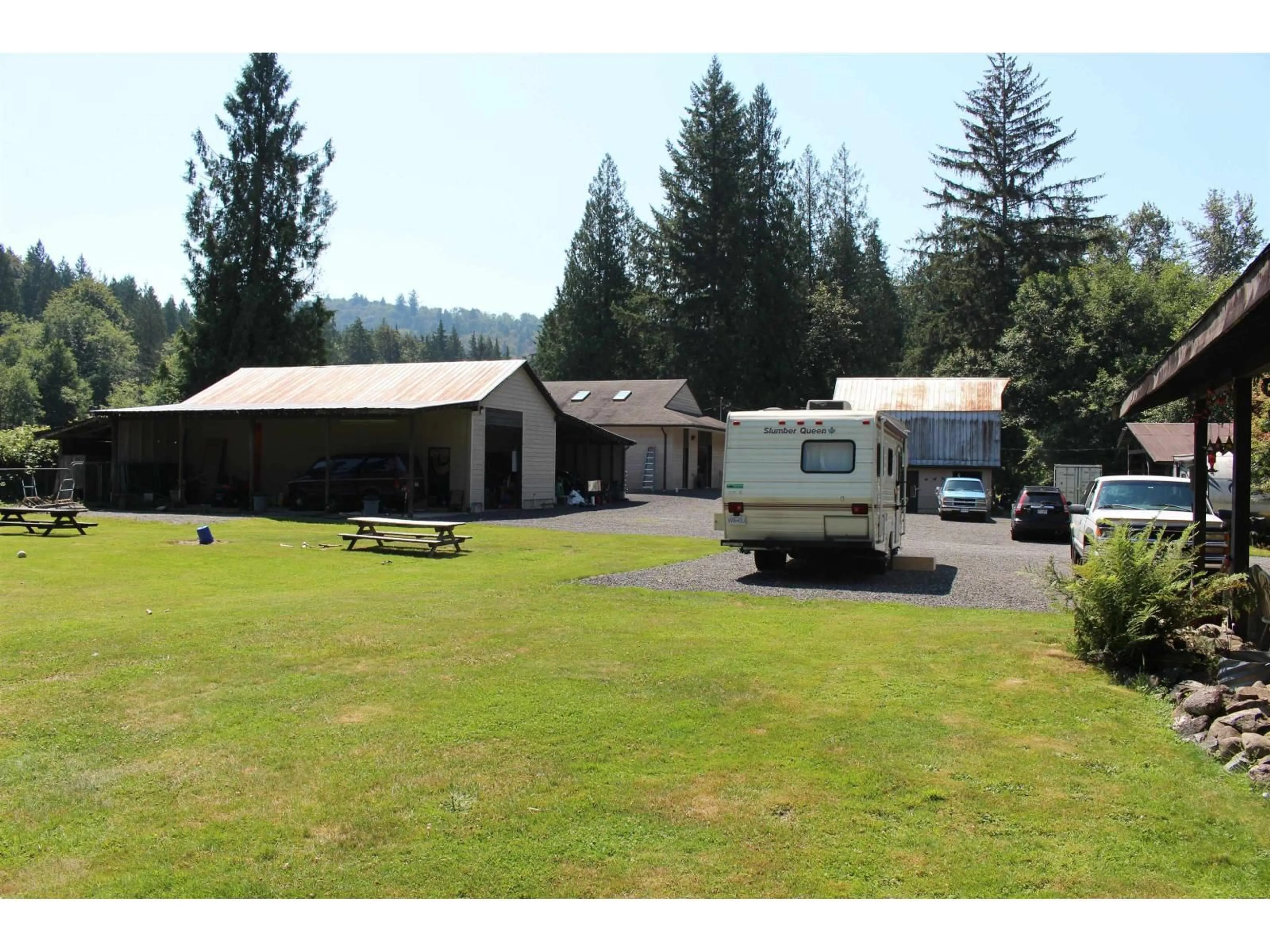 A pic from outside/outdoor area/front of a property/back of a property/a pic from drone, mountain view for 9550 FARRINGTON STREET, Mission British Columbia V4S1J6
