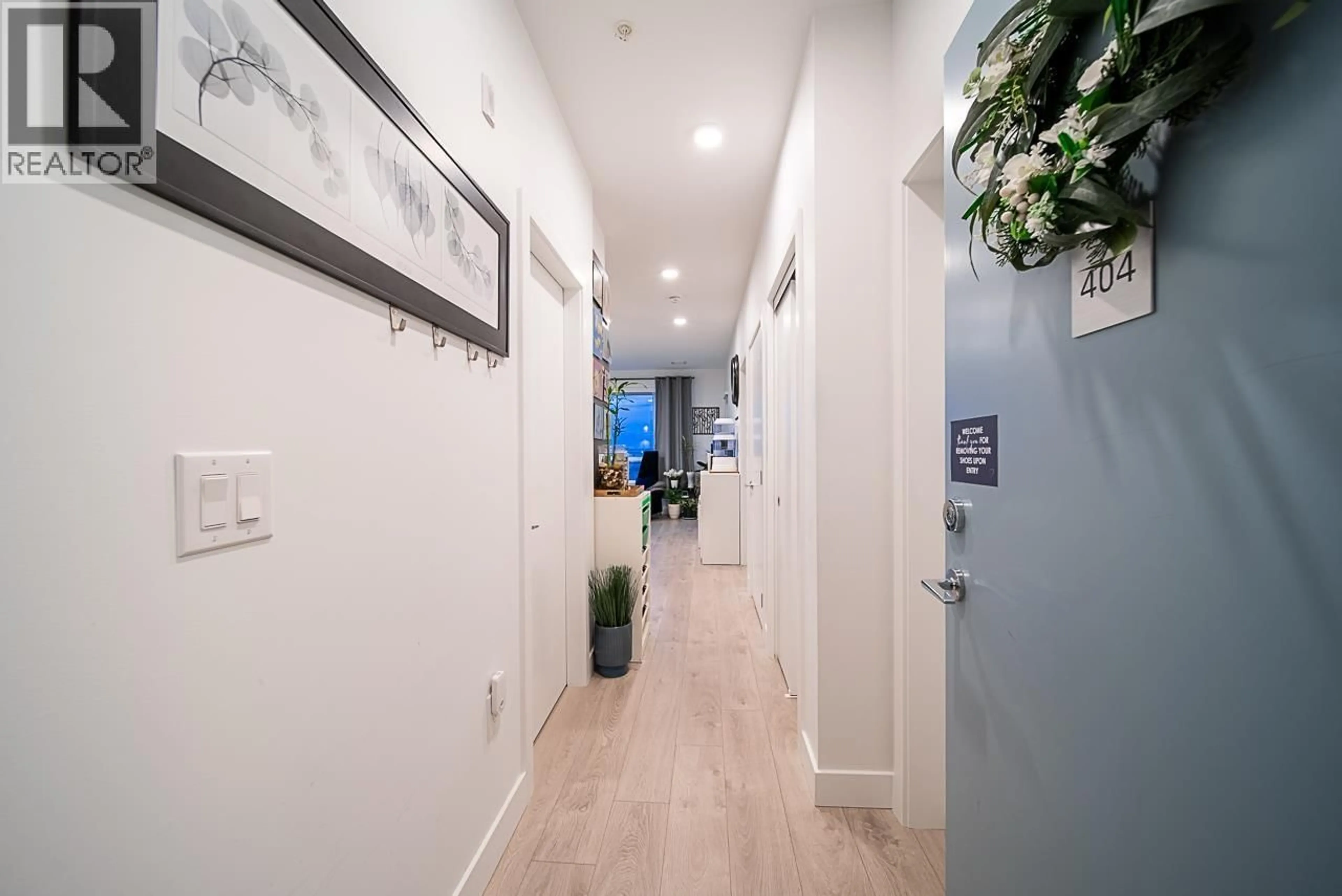 Indoor entryway for 404 - 2499 RABBIT DRIVE, Tsawwassen British Columbia V4M0G4