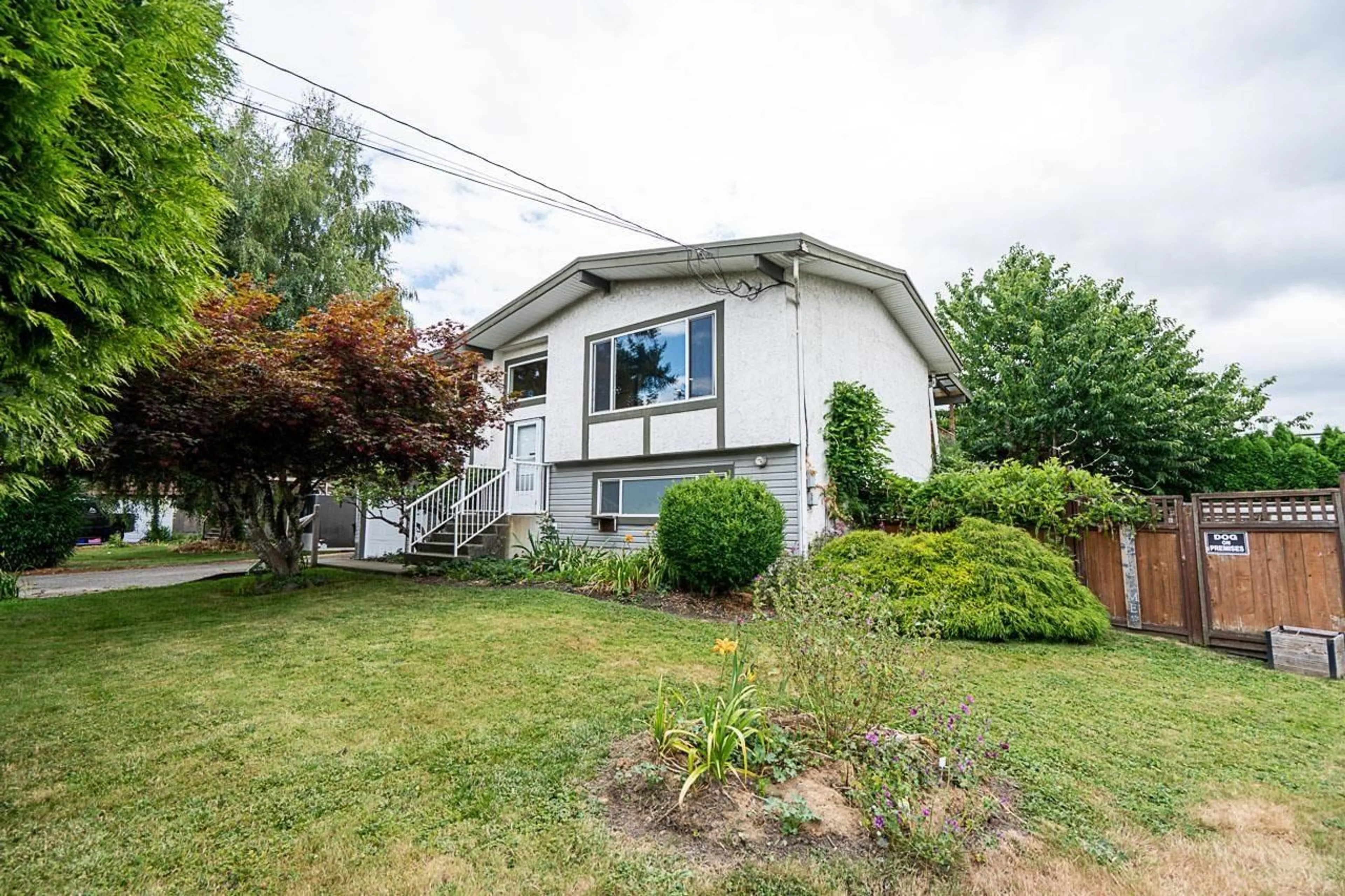 Unknown for 46350 MCCAFFREY BOULEVARD, Chilliwack British Columbia V2P1E1