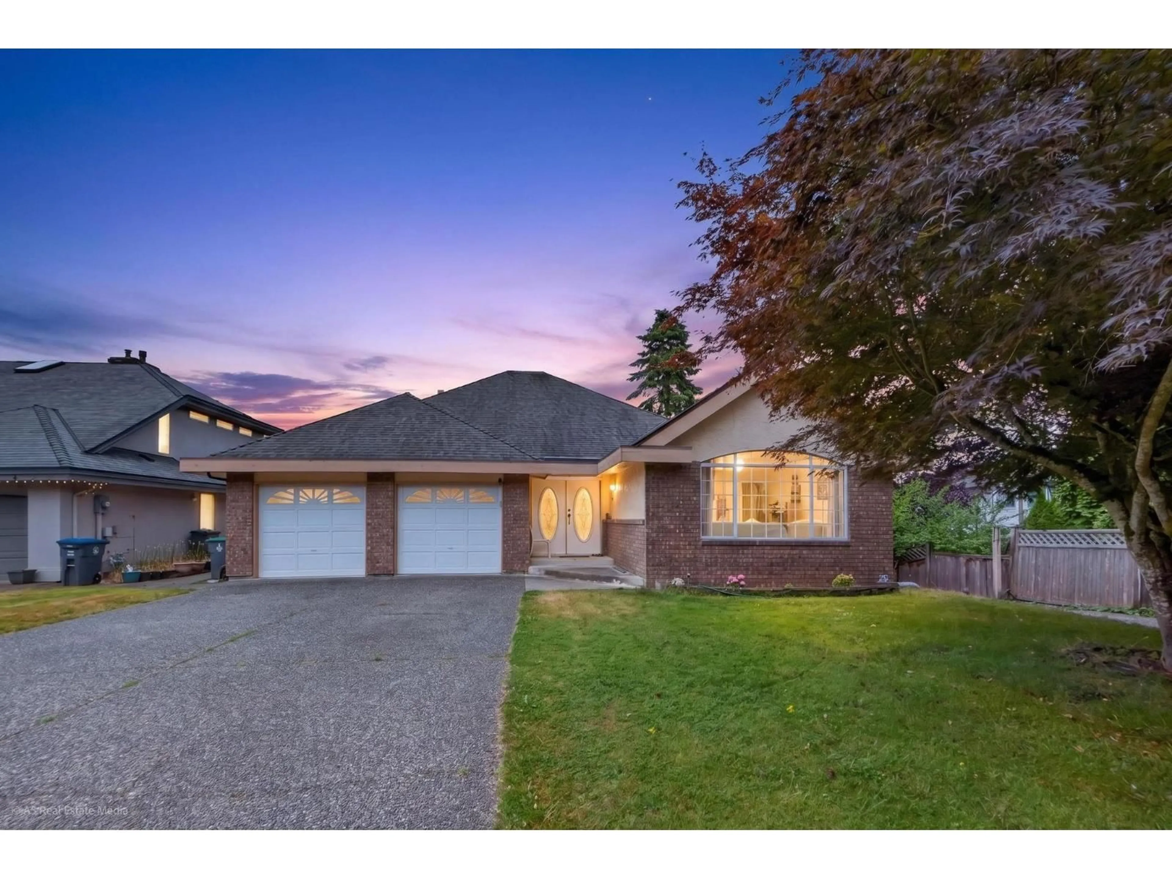 Unknown for 9416 163A STREET, Surrey British Columbia V4N3C7