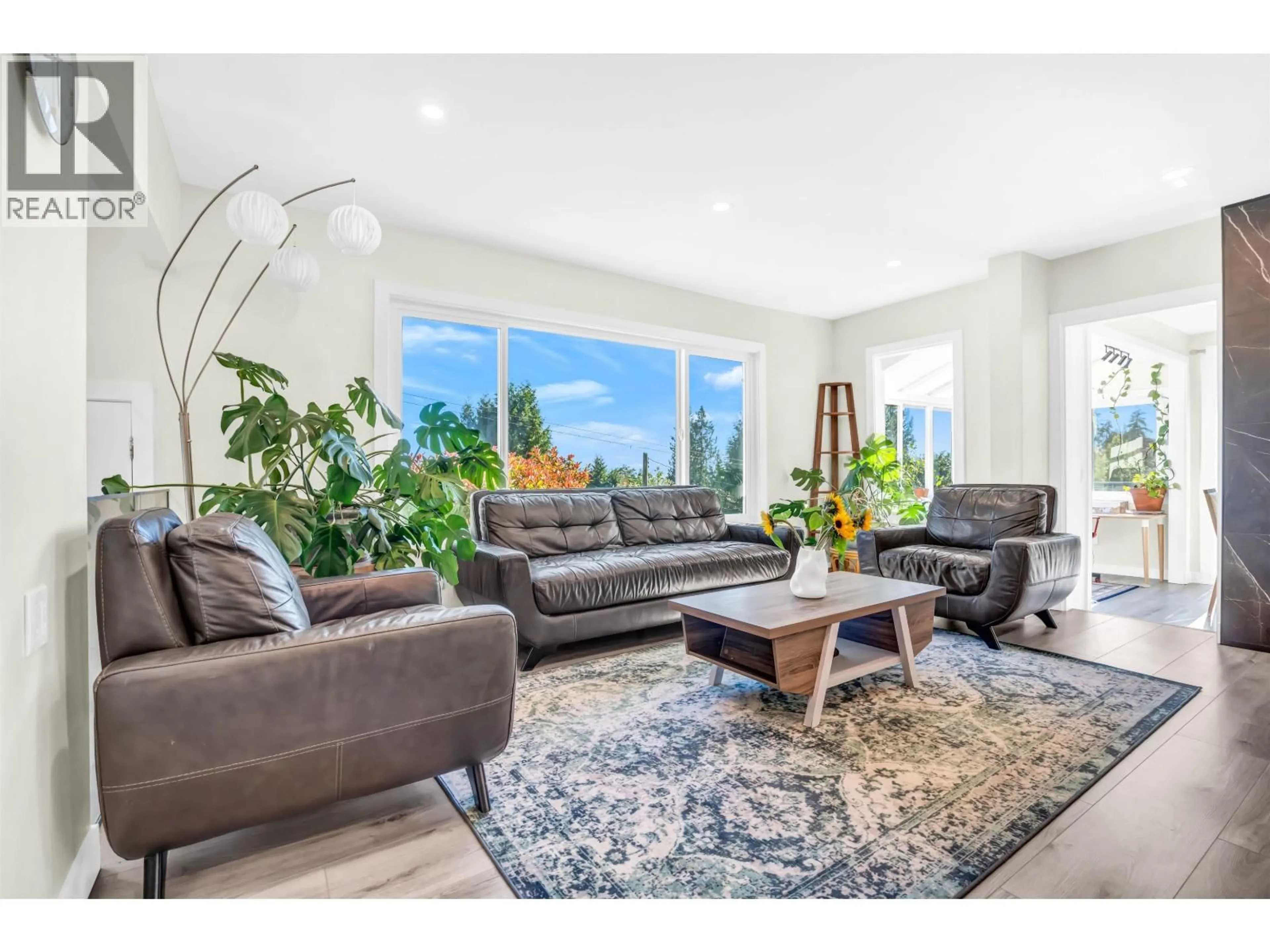 Living room with furniture, unknown for 300 BALMORAL ROAD, North Vancouver British Columbia V7N2V3