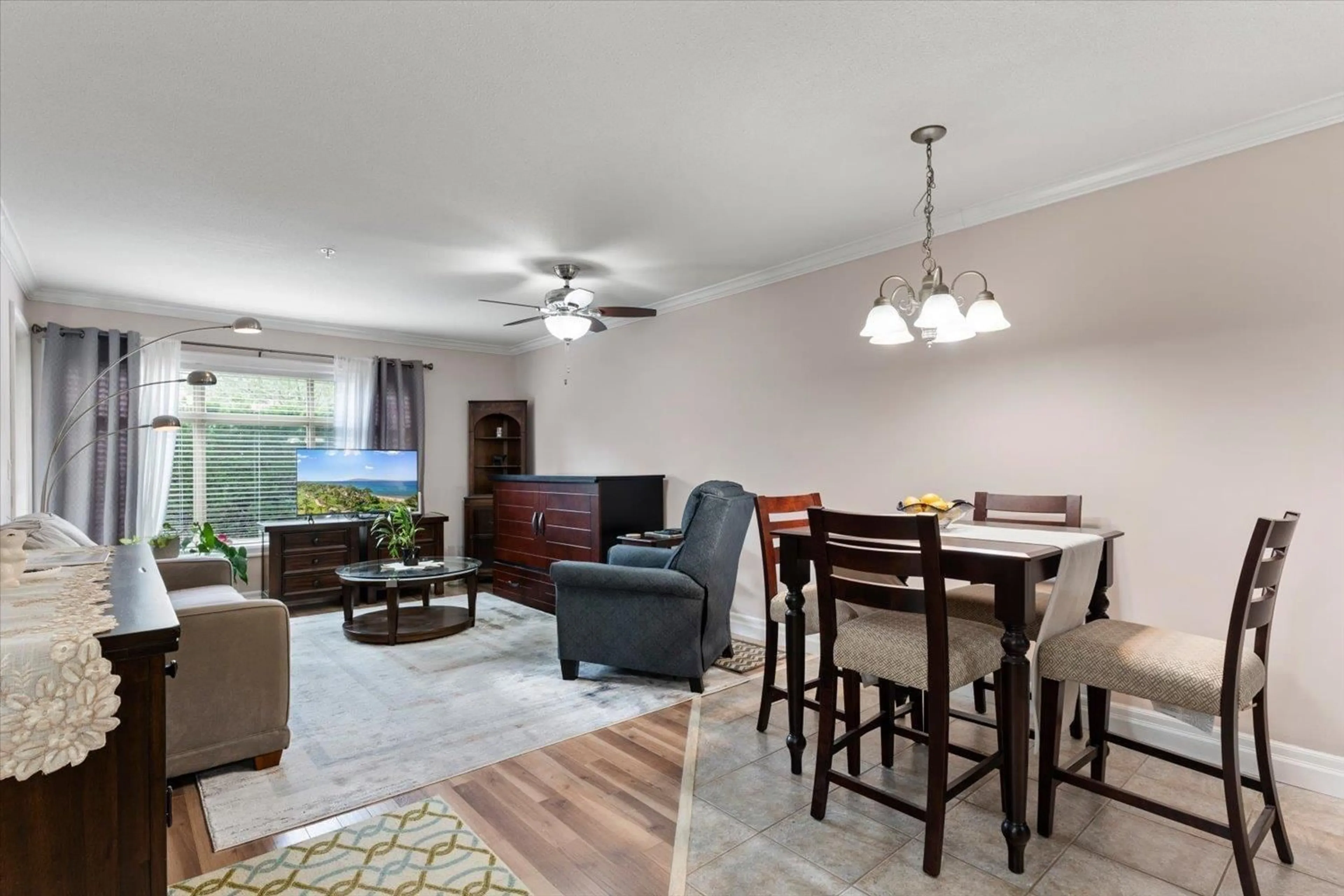 Living room with furniture, unknown for 120 - 45769 STEVENSON ROAD, Chilliwack British Columbia V2R5Z2