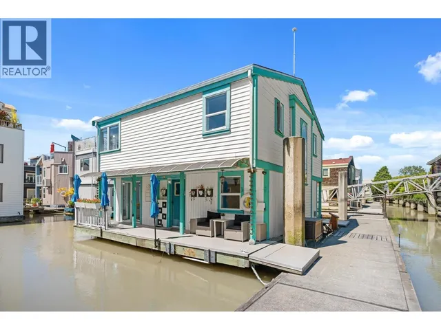 1 - 3459 RIVER ROAD, Delta 3