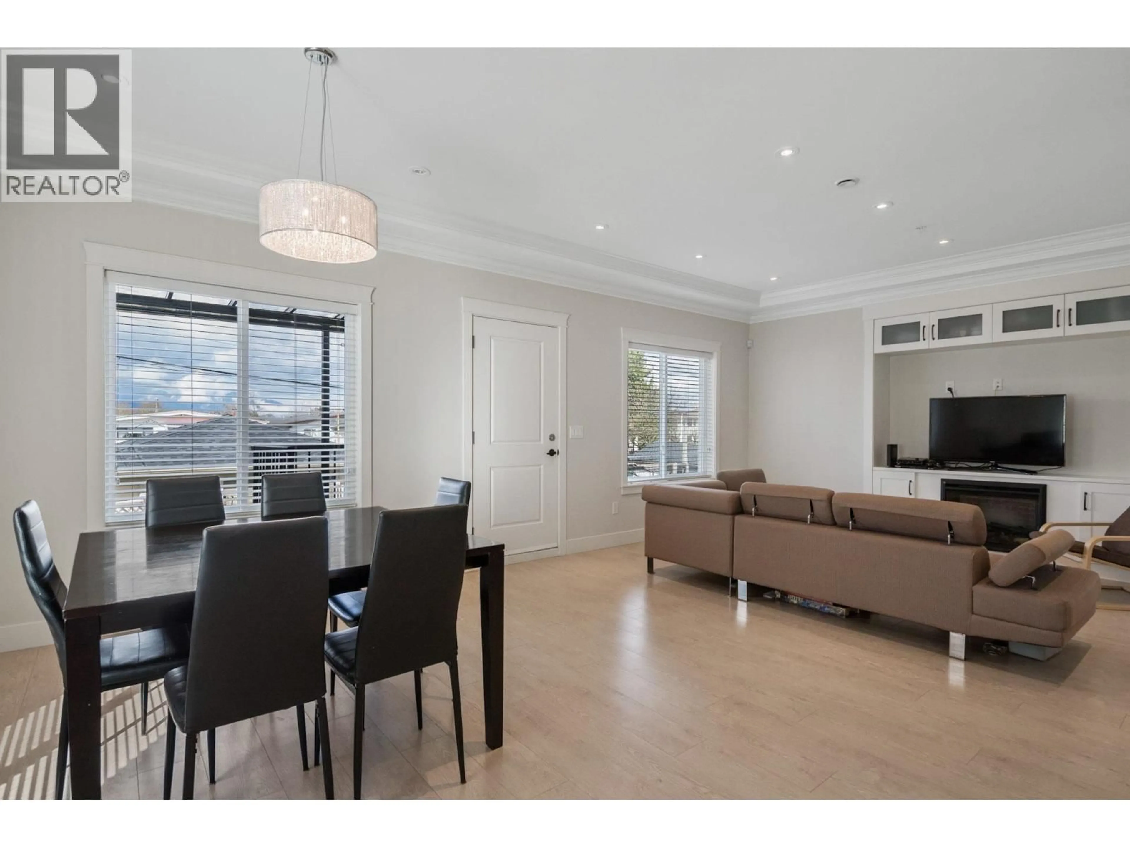 Unknown for 2627 41ST AVENUE, Vancouver British Columbia V5R2W6