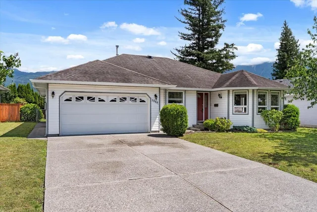 1548 CANTERBURY DRIVE, Agassiz 4