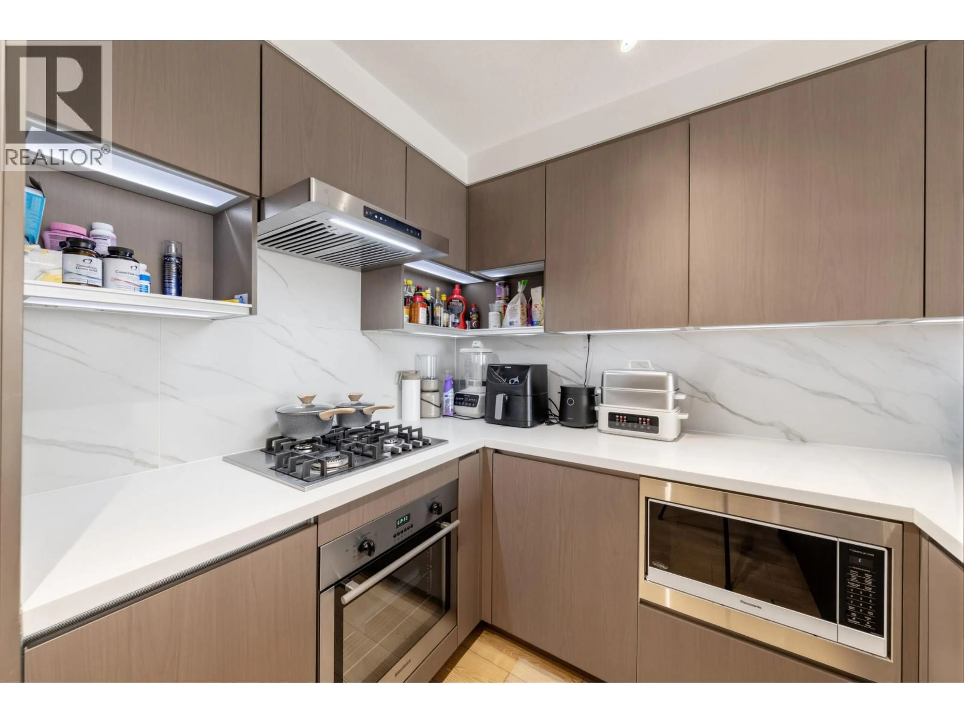 Standard kitchen, unknown for 805 - 9099 COOK ROAD, Richmond British Columbia V6Y0G5