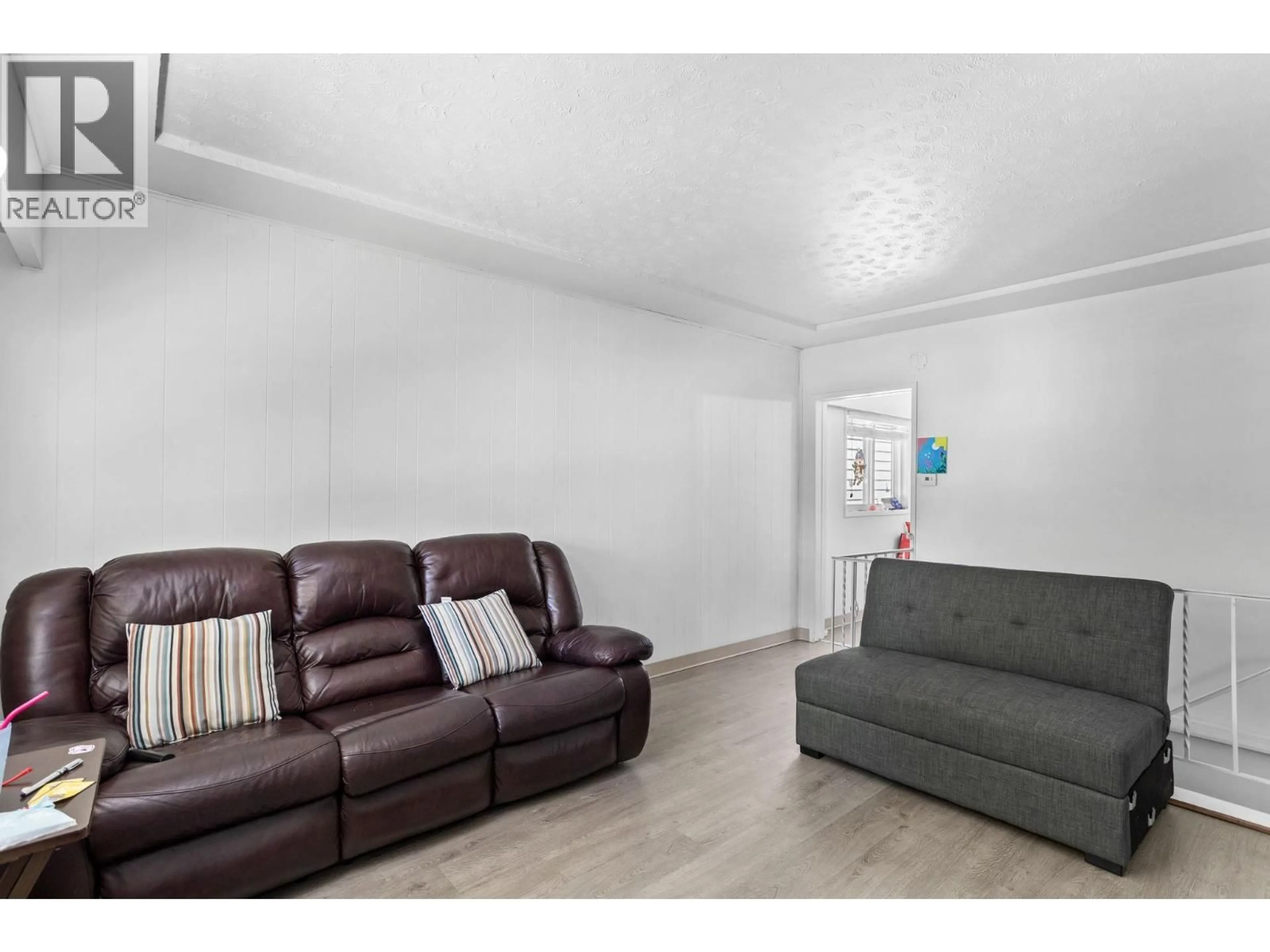 Living room with furniture, unknown for 3186 28TH AVENUE, Vancouver British Columbia V5R1S7