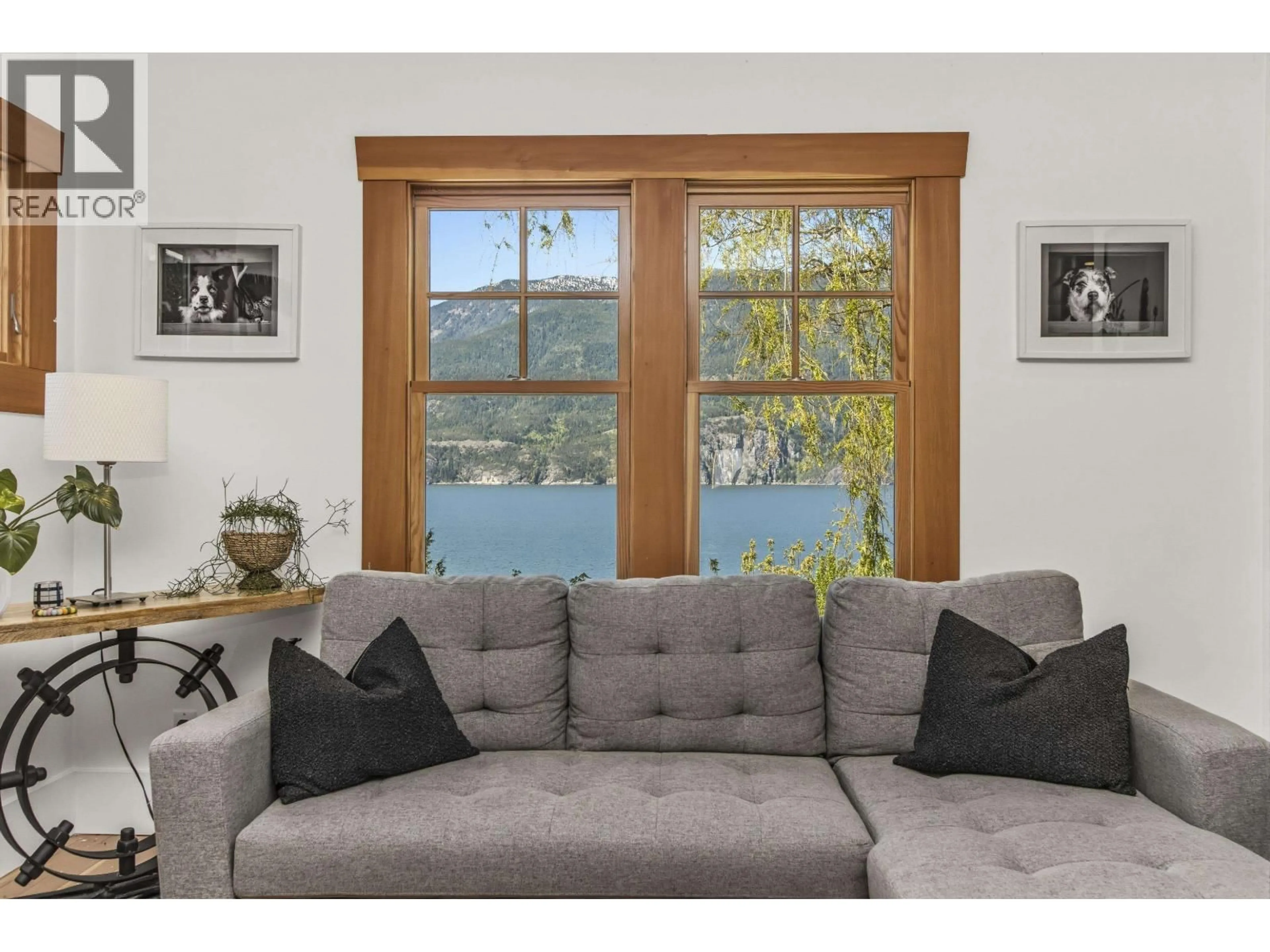 Living room with furniture, unknown for 615 SHAUGHNESSY PLACE, Britannia Beach British Columbia V8B1J1