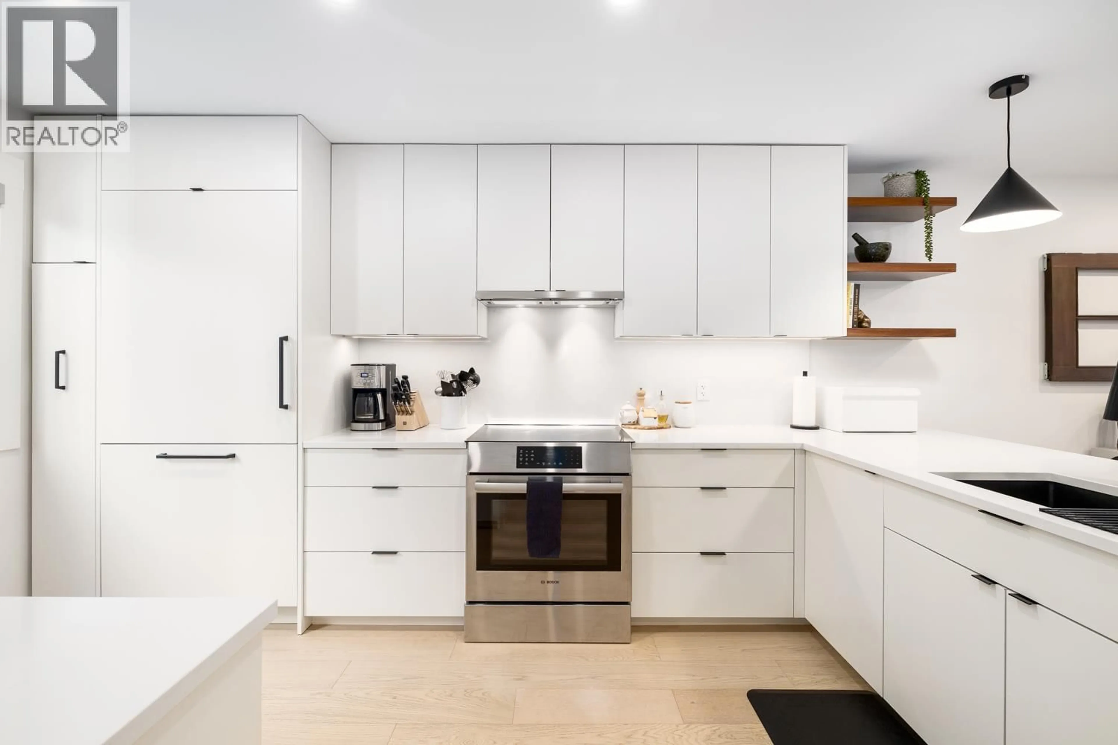 Contemporary kitchen, ceramic/tile floor for 4663 HOSKINS ROAD, North Vancouver British Columbia V7K2R3