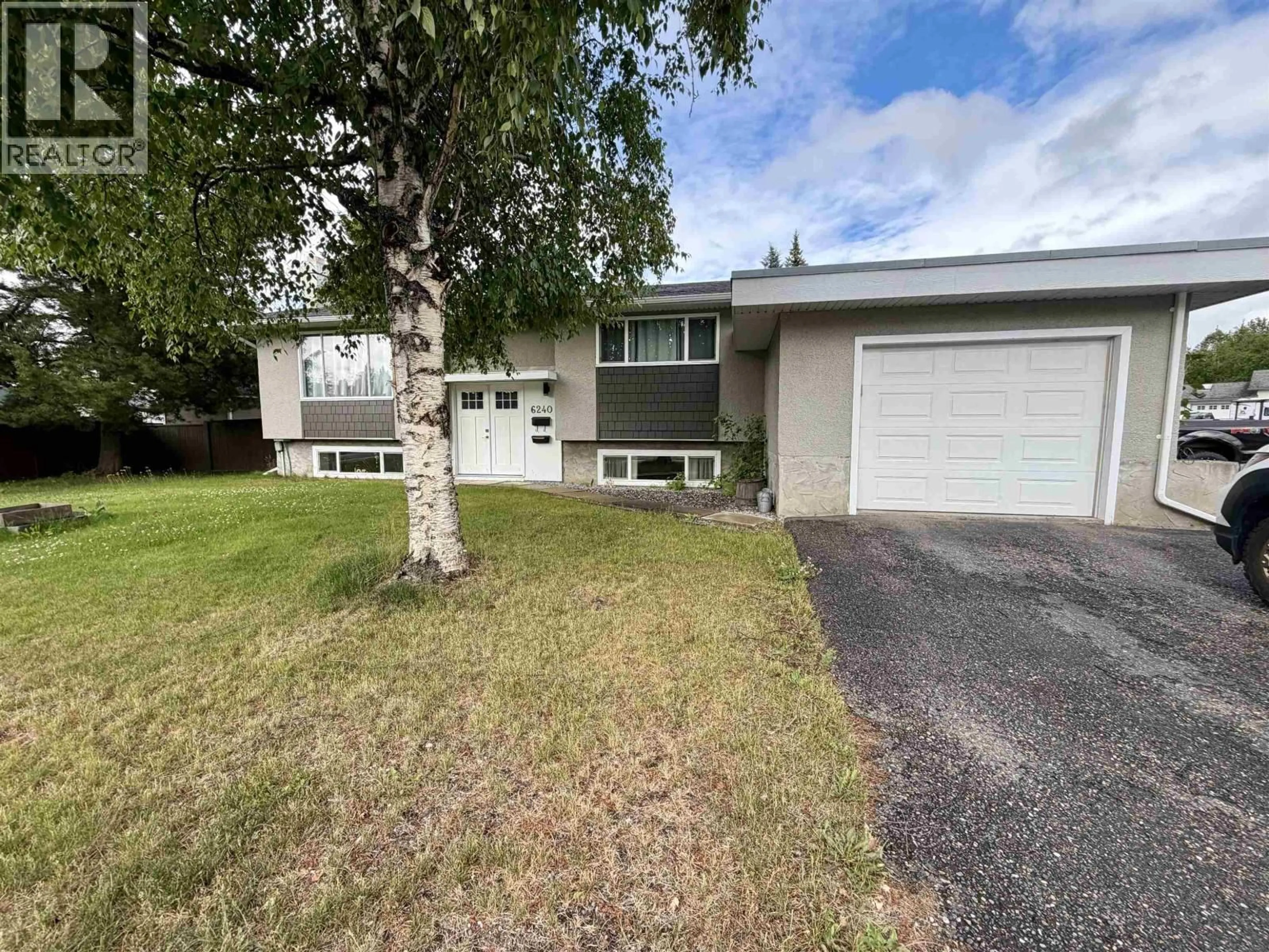 A pic from outside/outdoor area/front of a property/back of a property/a pic from drone, street for 6240 SIMON FRASER AVENUE, Prince George British Columbia V2N2N1