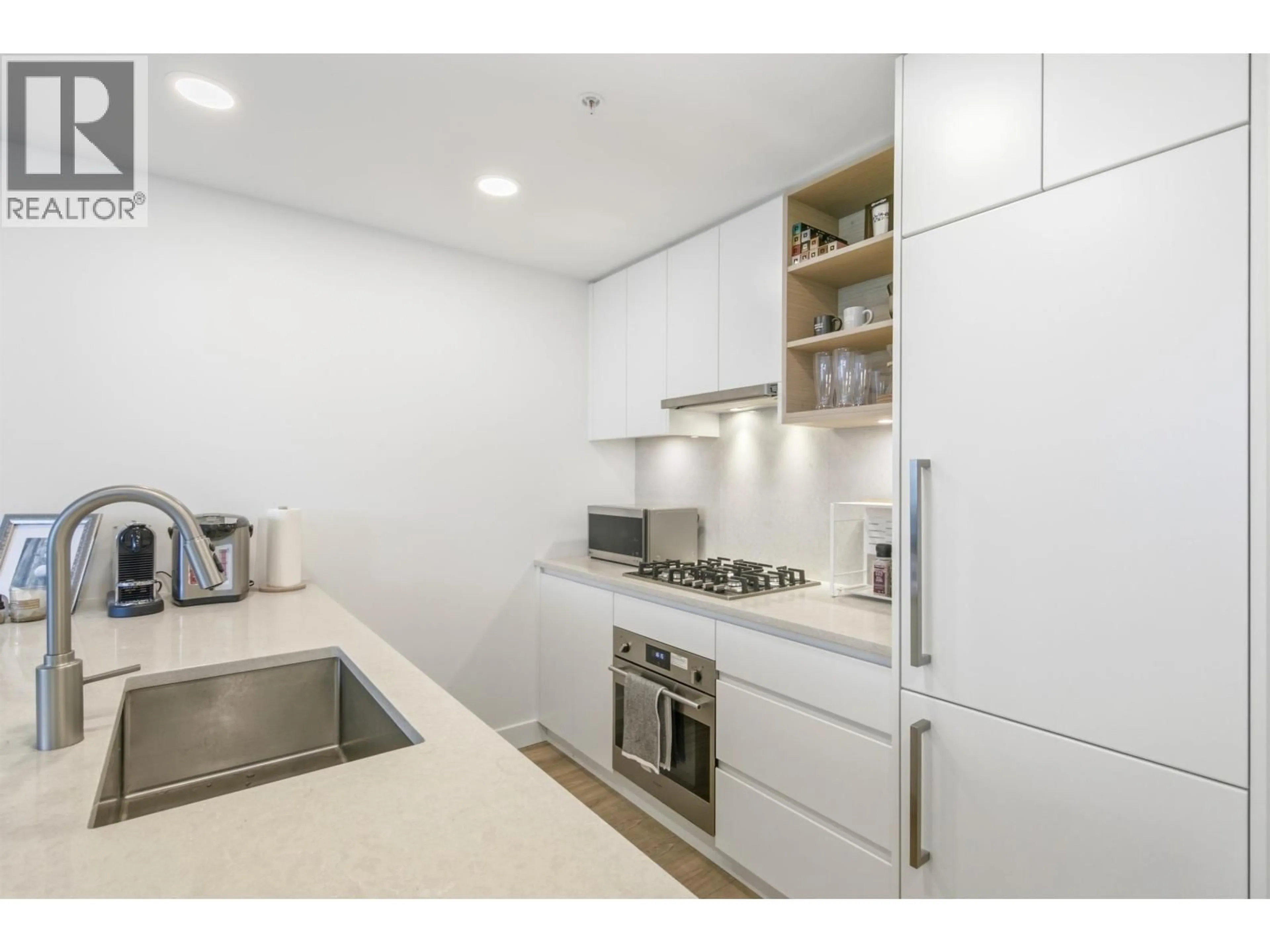 Standard kitchen, unknown for 1208 - 4433 ALASKA STREET, Burnaby British Columbia V5C5T3
